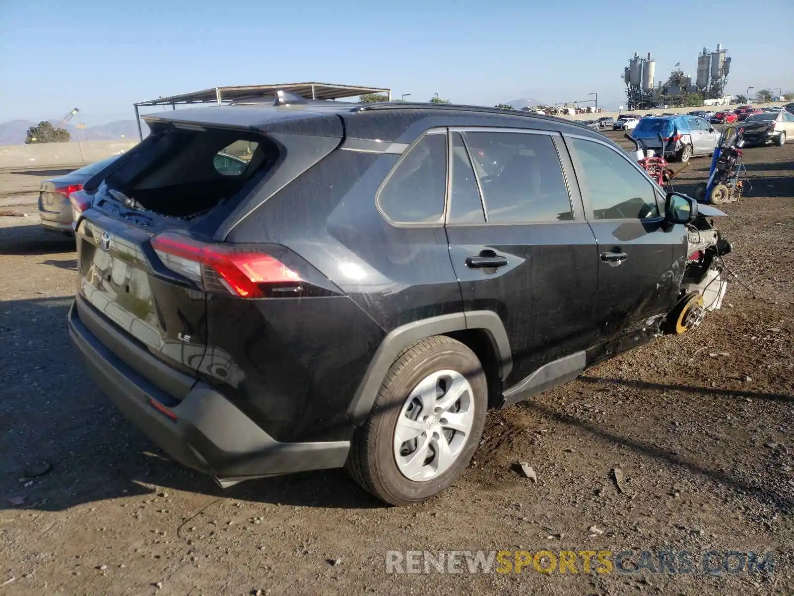 4 Photograph of a damaged car JTMH1RFV6KD009272 TOYOTA RAV4 2019