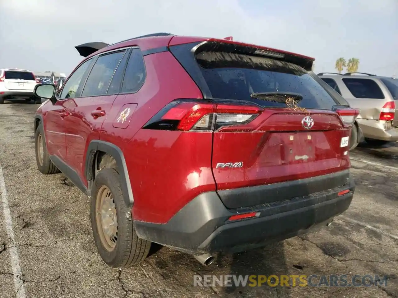 3 Photograph of a damaged car JTMH1RFV6KD027044 TOYOTA RAV4 2019