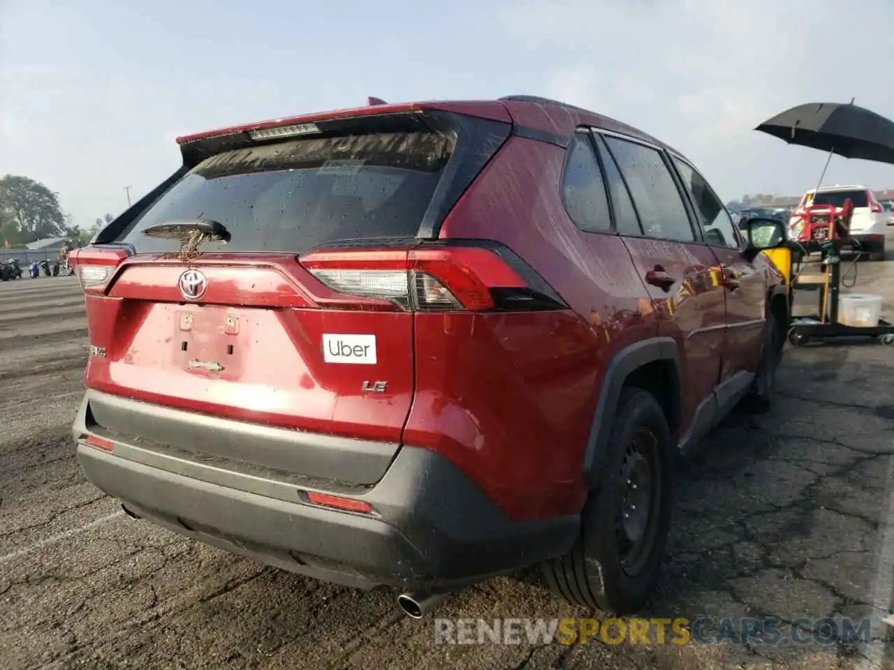 4 Photograph of a damaged car JTMH1RFV6KD027044 TOYOTA RAV4 2019