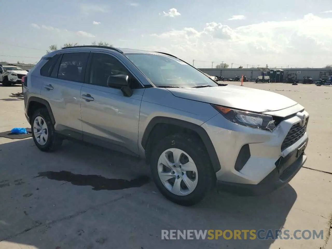 4 Photograph of a damaged car JTMH1RFV6KJ002758 TOYOTA RAV4 2019