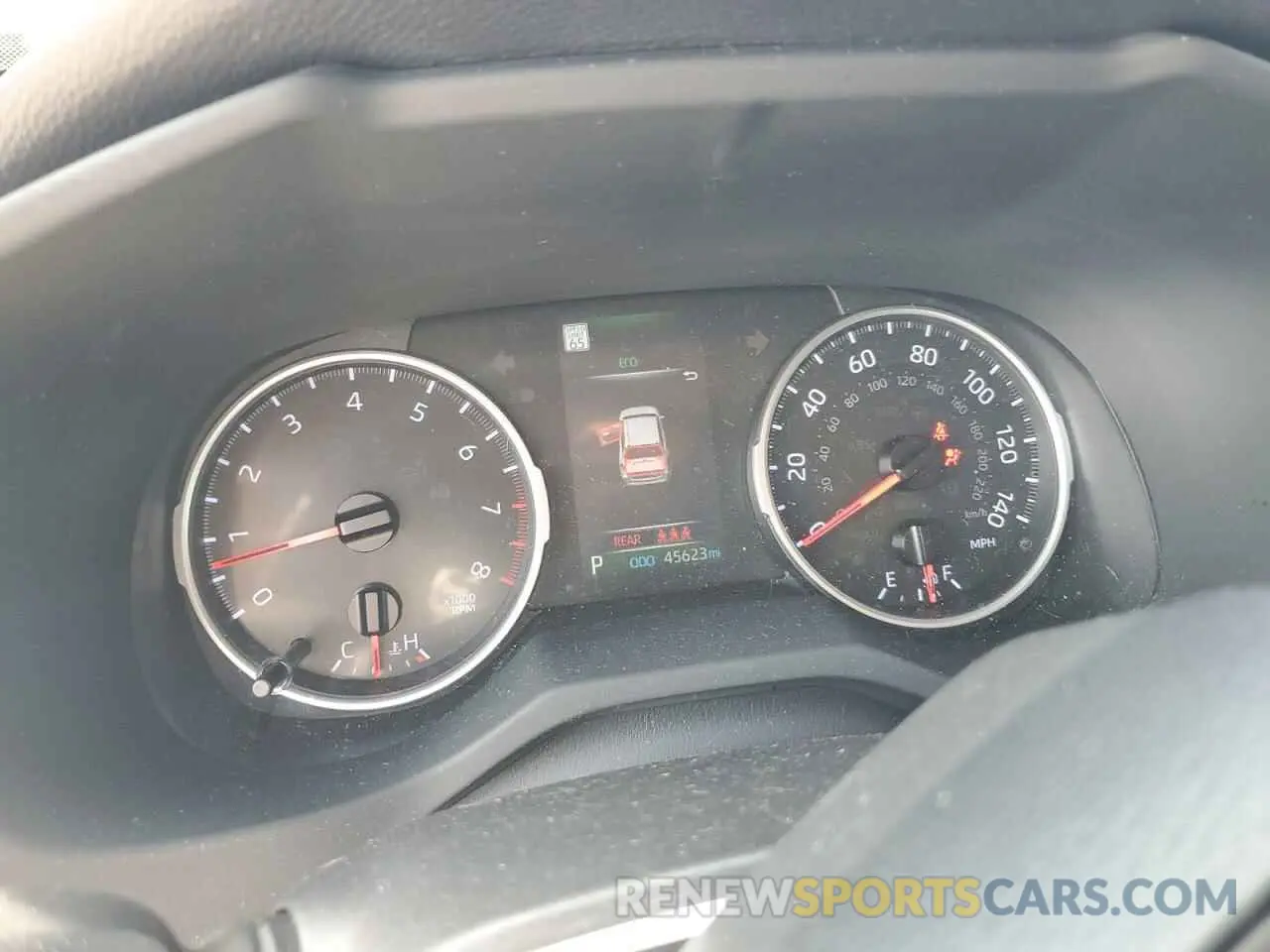 9 Photograph of a damaged car JTMH1RFV6KJ002758 TOYOTA RAV4 2019