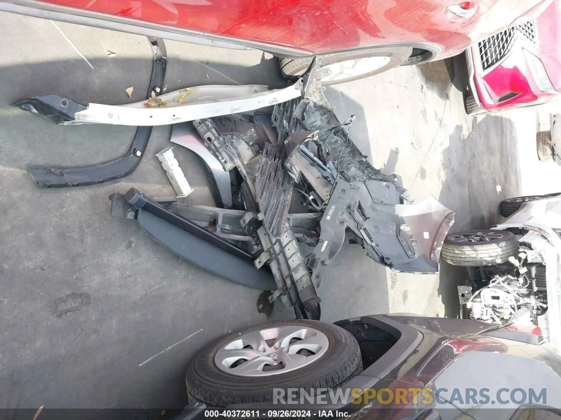 12 Photograph of a damaged car JTMH1RFV6KJ007653 TOYOTA RAV4 2019