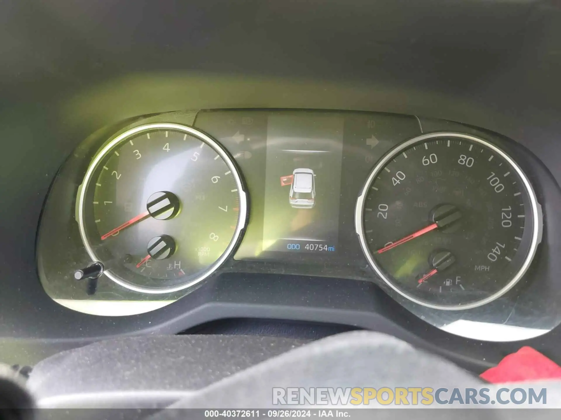 16 Photograph of a damaged car JTMH1RFV6KJ007653 TOYOTA RAV4 2019