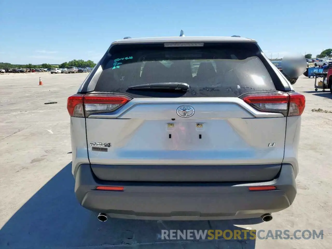 6 Photograph of a damaged car JTMH1RFV6KJ016756 TOYOTA RAV4 2019