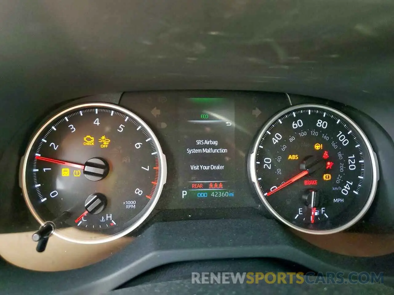 9 Photograph of a damaged car JTMH1RFV6KJ016756 TOYOTA RAV4 2019