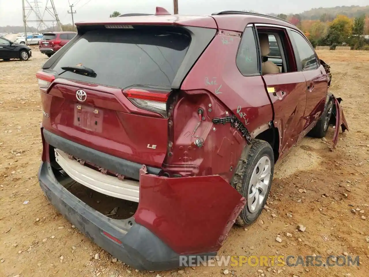 4 Photograph of a damaged car JTMH1RFV7KD005750 TOYOTA RAV4 2019