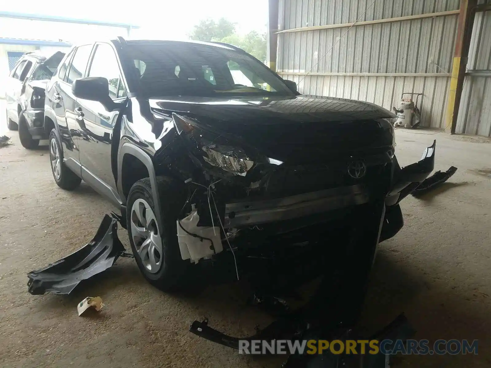 1 Photograph of a damaged car JTMH1RFV7KD010110 TOYOTA RAV4 2019