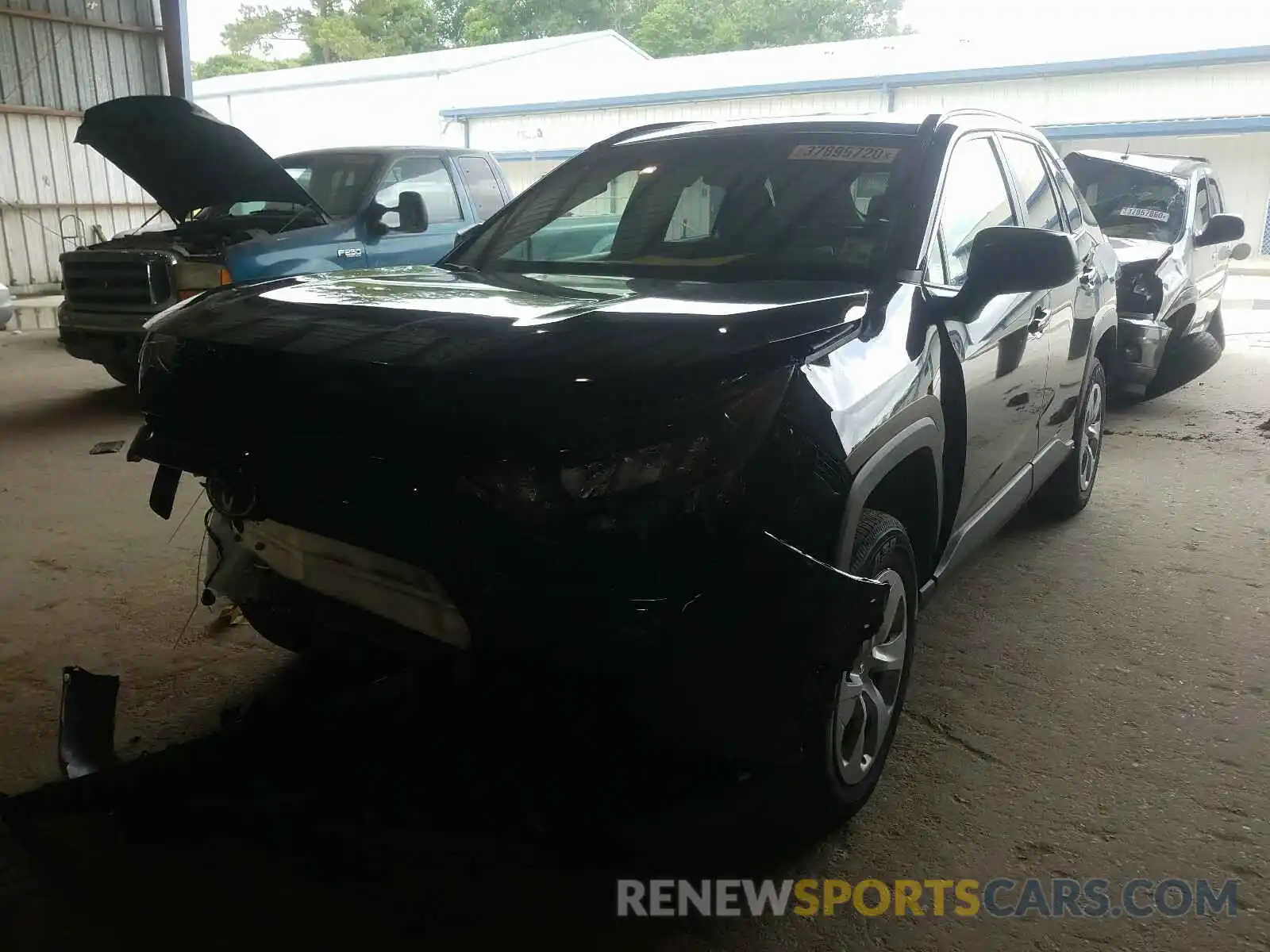 2 Photograph of a damaged car JTMH1RFV7KD010110 TOYOTA RAV4 2019