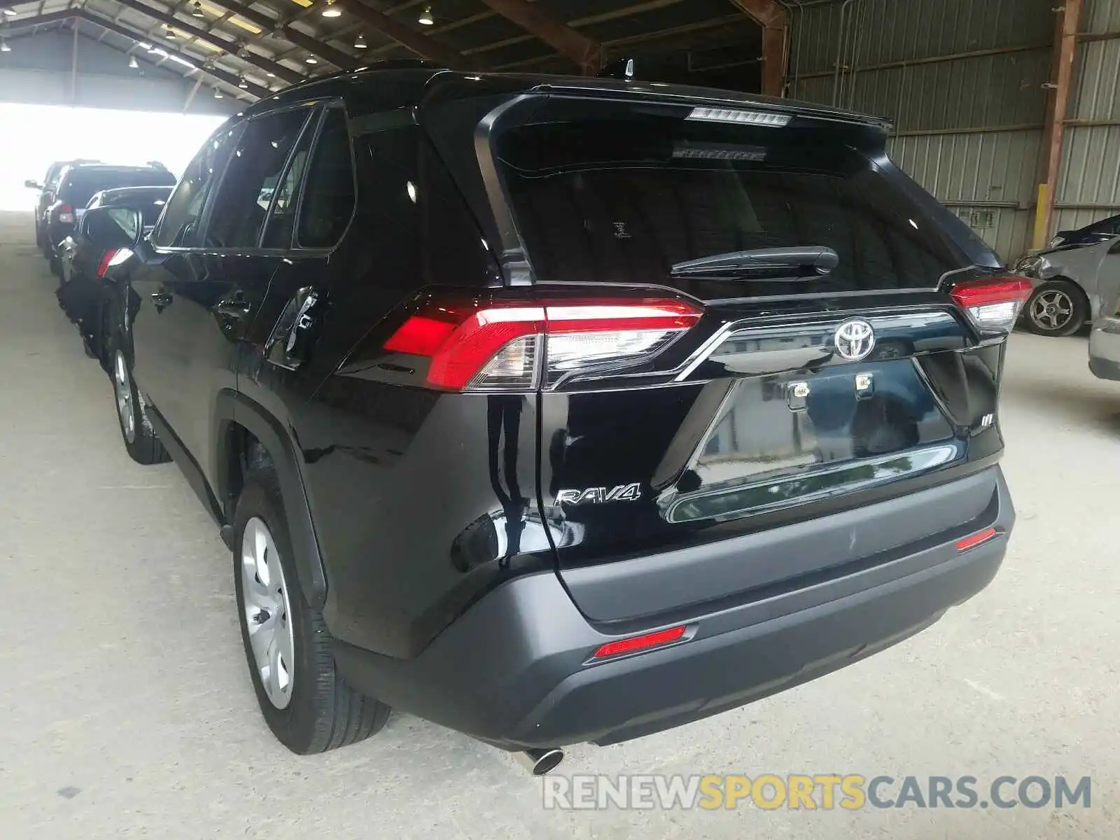 3 Photograph of a damaged car JTMH1RFV7KD010110 TOYOTA RAV4 2019