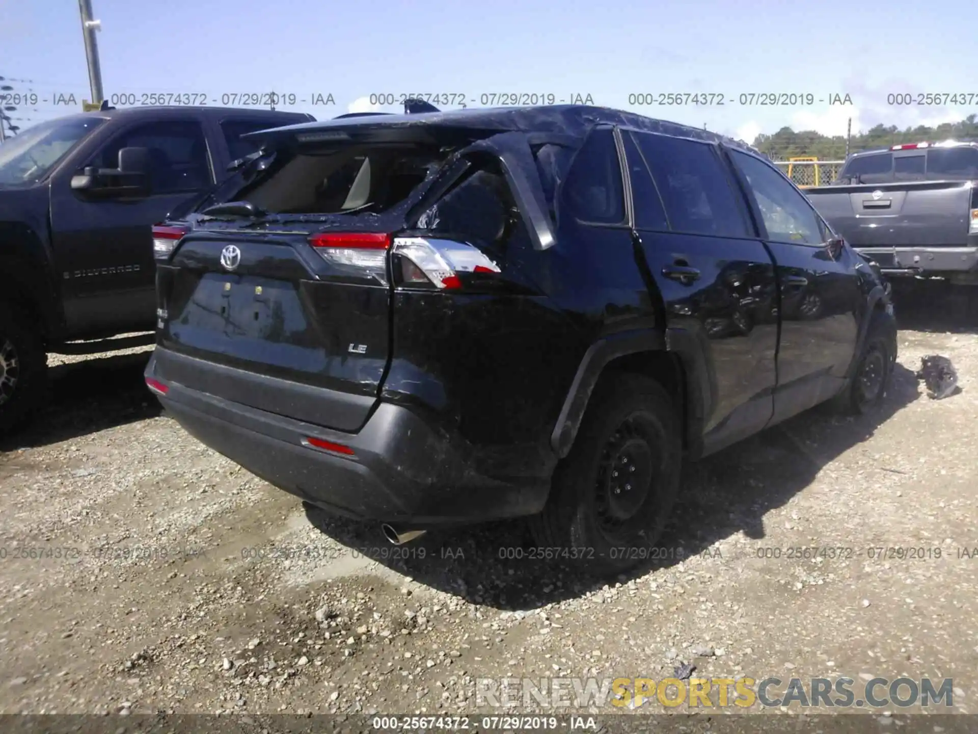 4 Photograph of a damaged car JTMH1RFV7KD017803 TOYOTA RAV4 2019