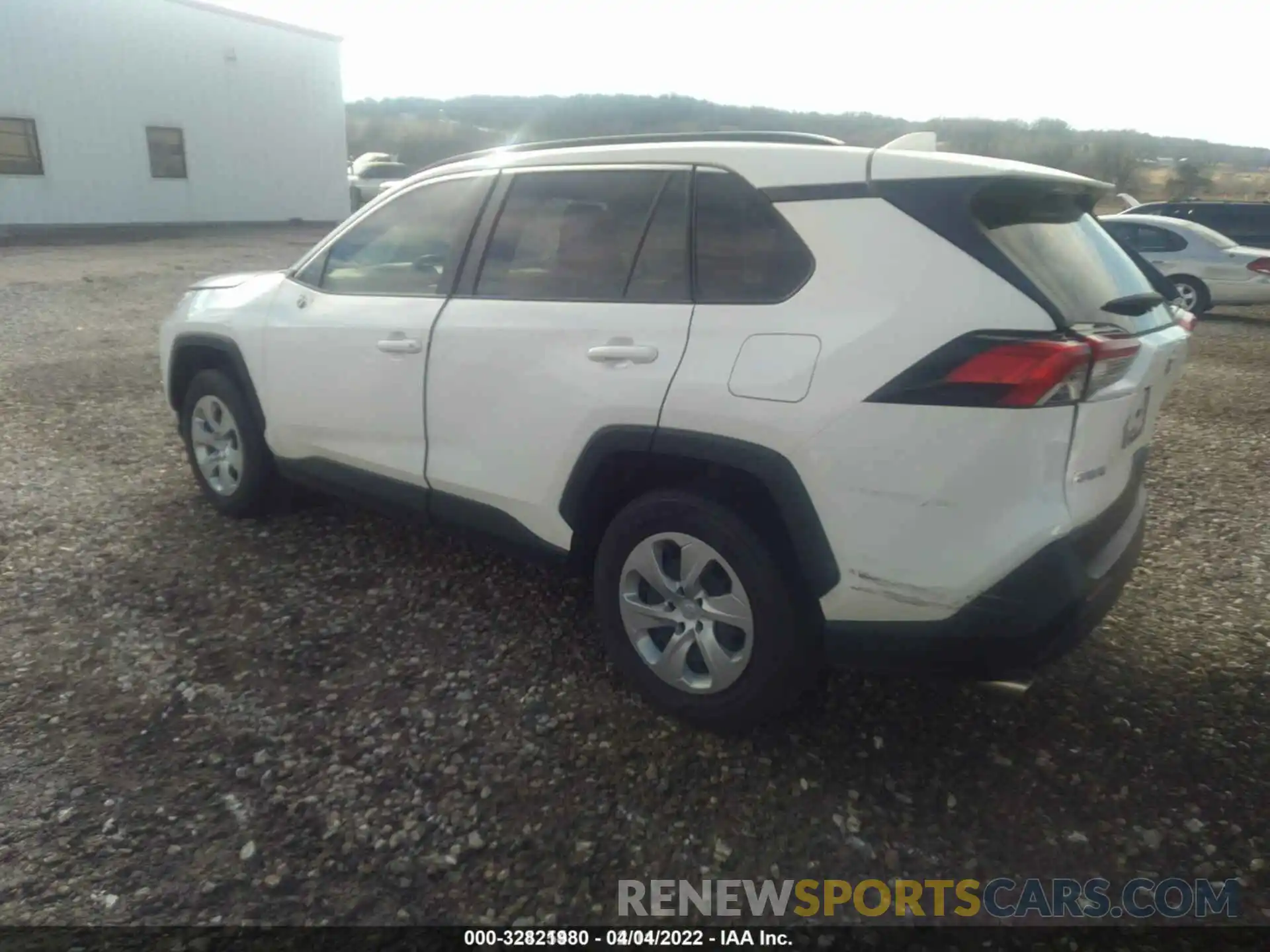 3 Photograph of a damaged car JTMH1RFV7KD029076 TOYOTA RAV4 2019