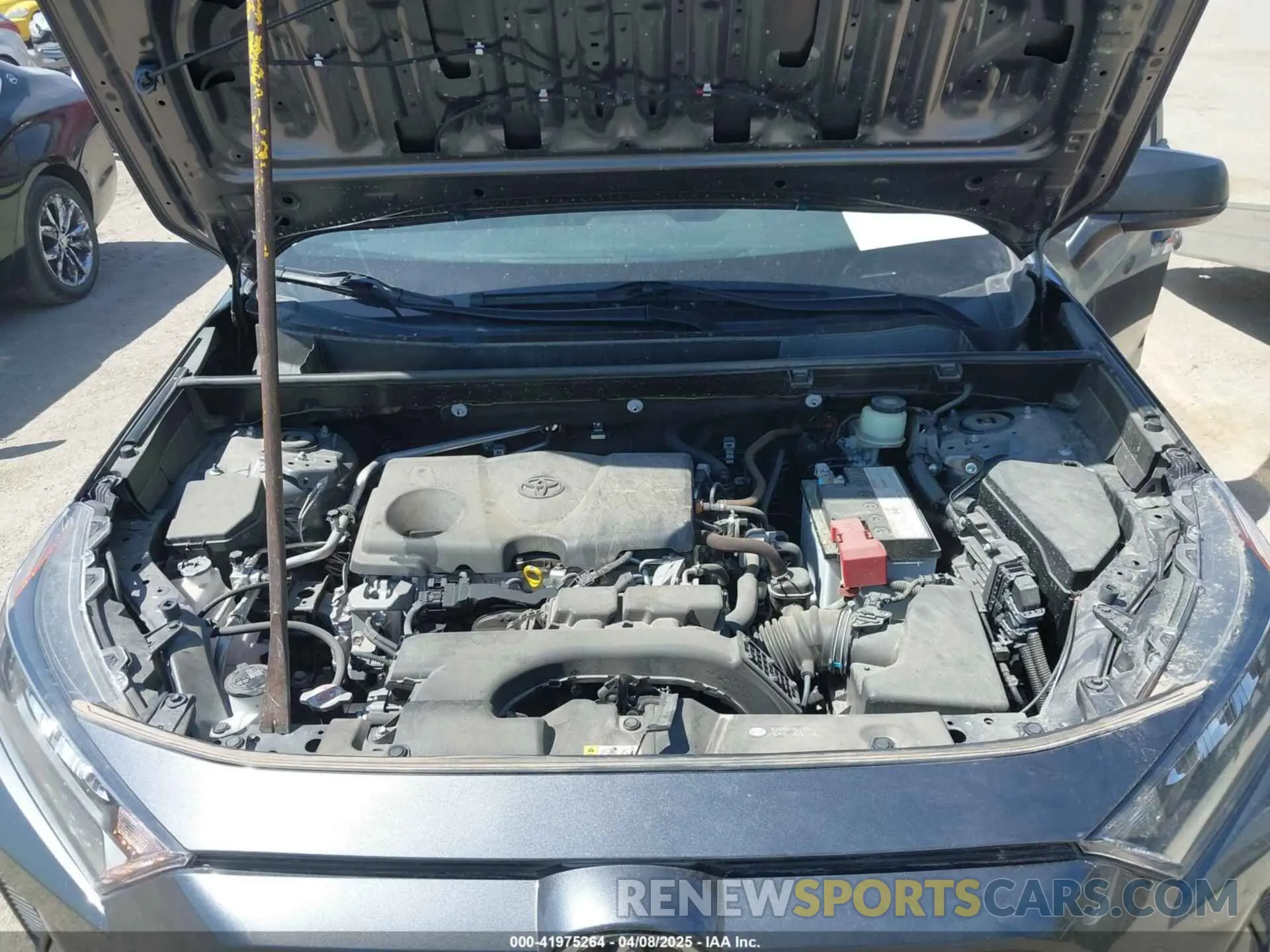 10 Photograph of a damaged car JTMH1RFV7KD040529 TOYOTA RAV4 2019