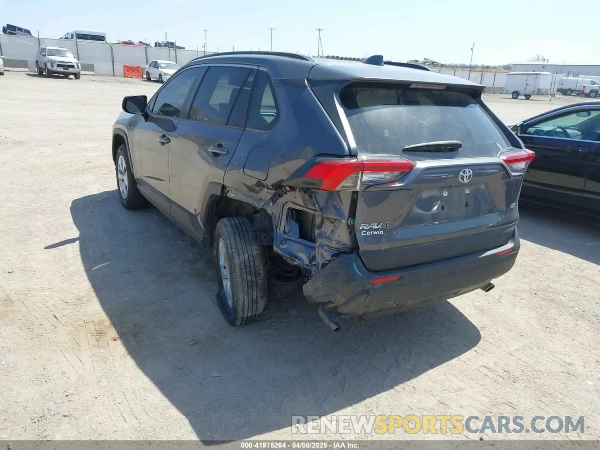 3 Photograph of a damaged car JTMH1RFV7KD040529 TOYOTA RAV4 2019