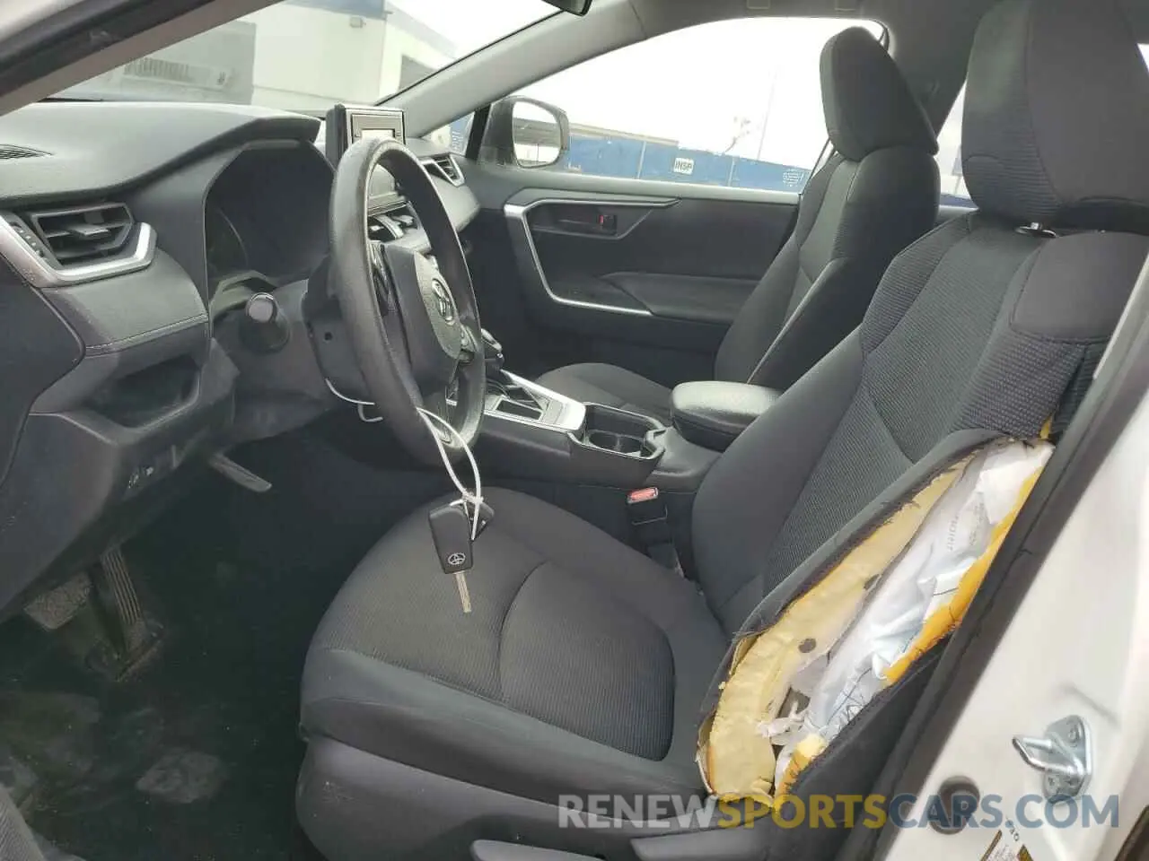 7 Photograph of a damaged car JTMH1RFV7KD508341 TOYOTA RAV4 2019