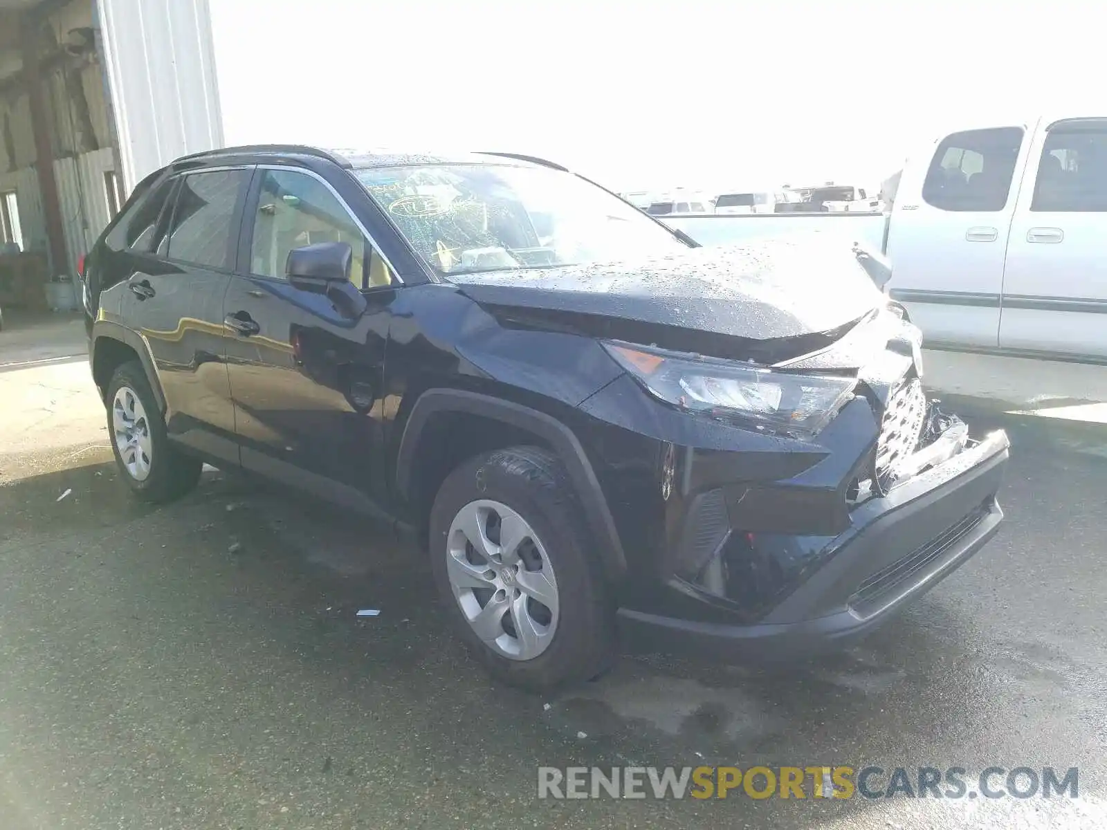 1 Photograph of a damaged car JTMH1RFV7KJ003059 TOYOTA RAV4 2019