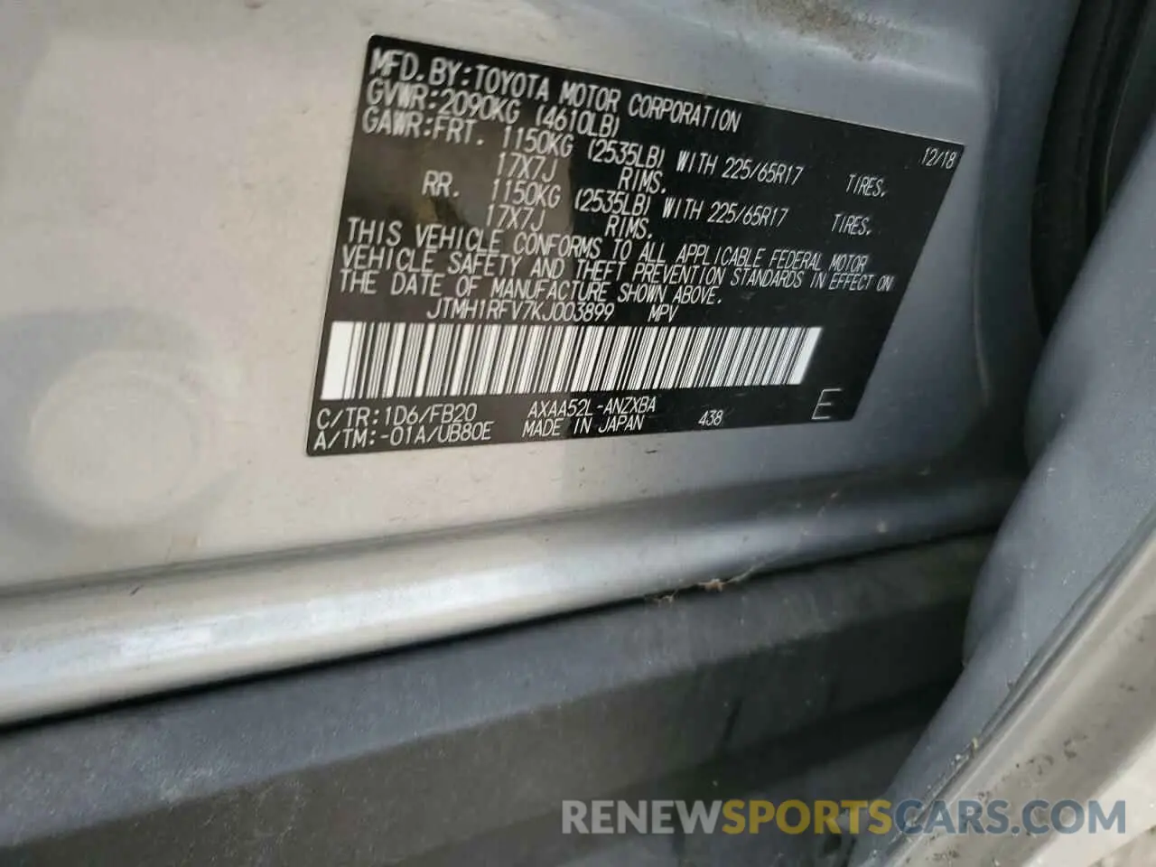 13 Photograph of a damaged car JTMH1RFV7KJ003899 TOYOTA RAV4 2019