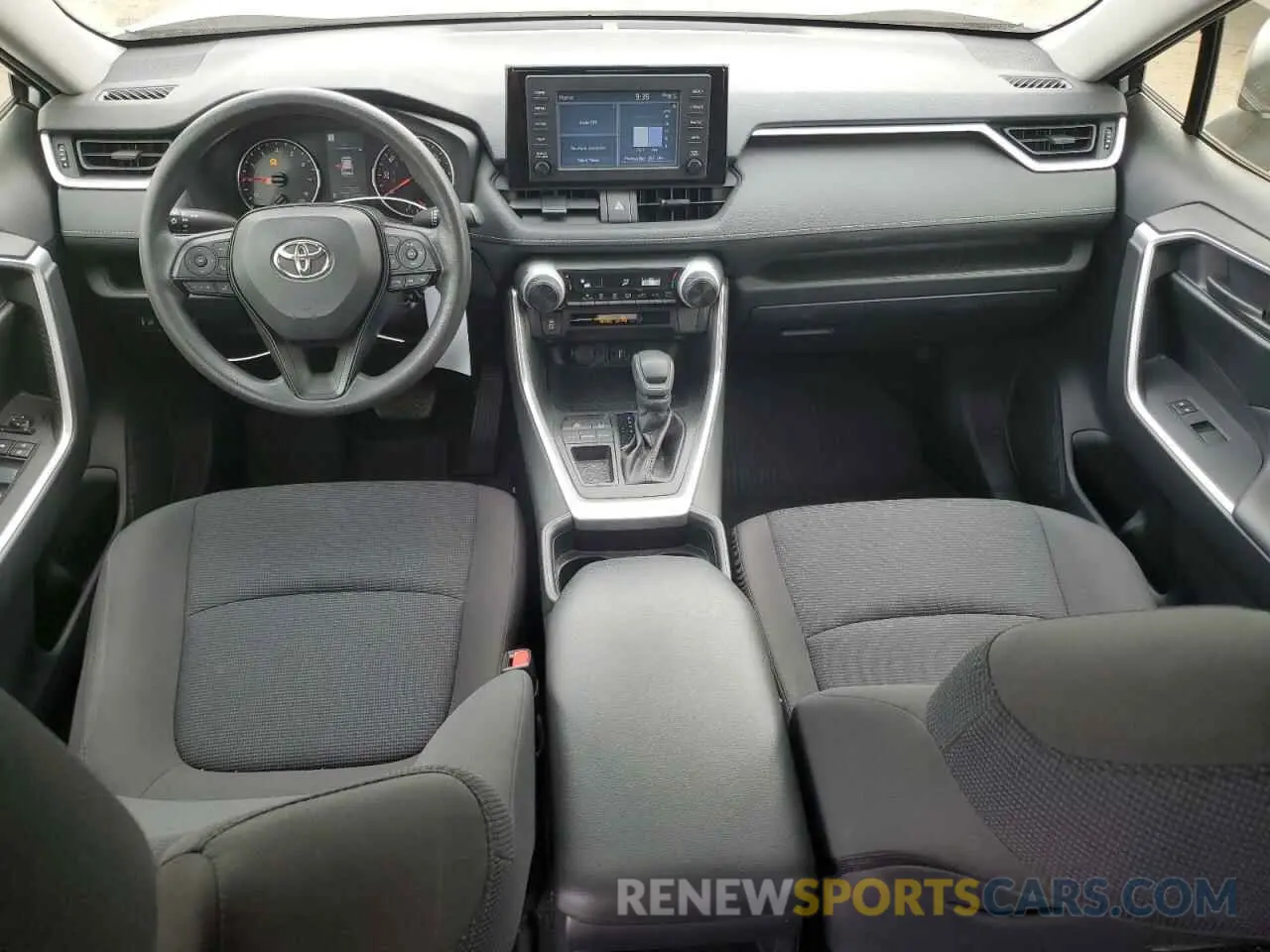 8 Photograph of a damaged car JTMH1RFV7KJ003899 TOYOTA RAV4 2019