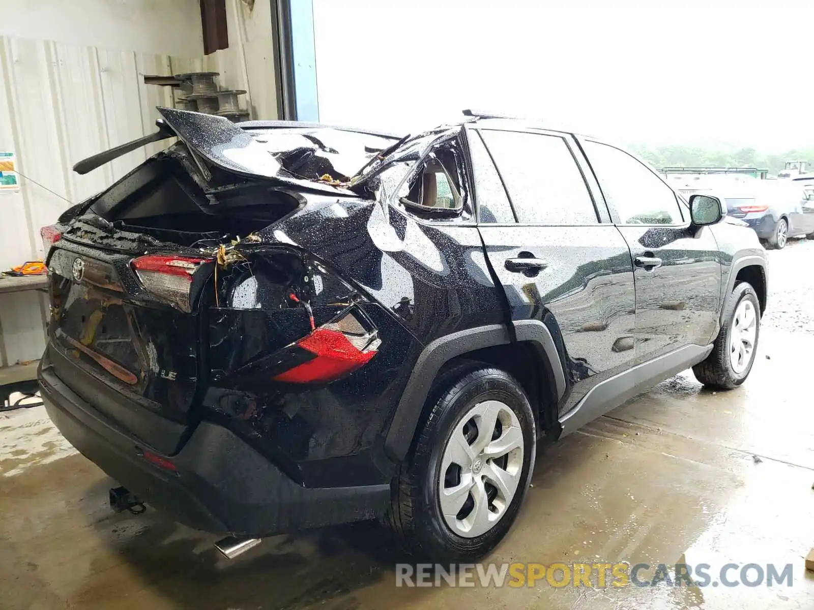 4 Photograph of a damaged car JTMH1RFV7KJ005927 TOYOTA RAV4 2019