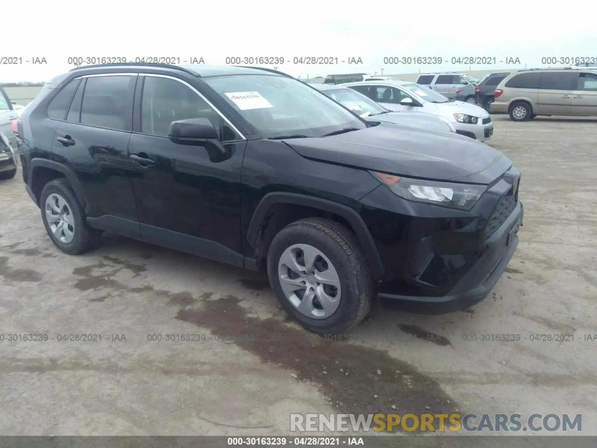 1 Photograph of a damaged car JTMH1RFV7KJ006124 TOYOTA RAV4 2019