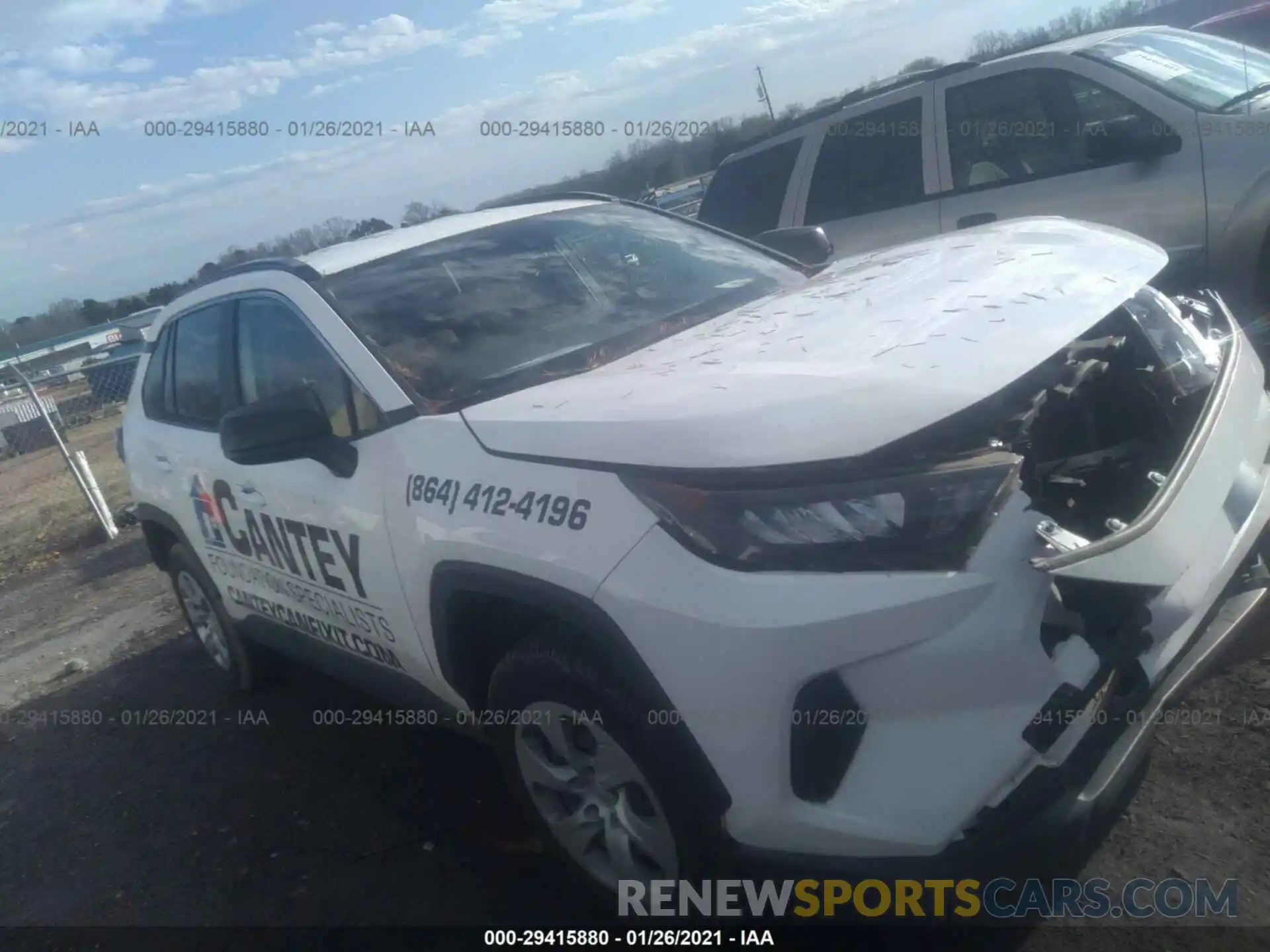 1 Photograph of a damaged car JTMH1RFV8KD005725 TOYOTA RAV4 2019