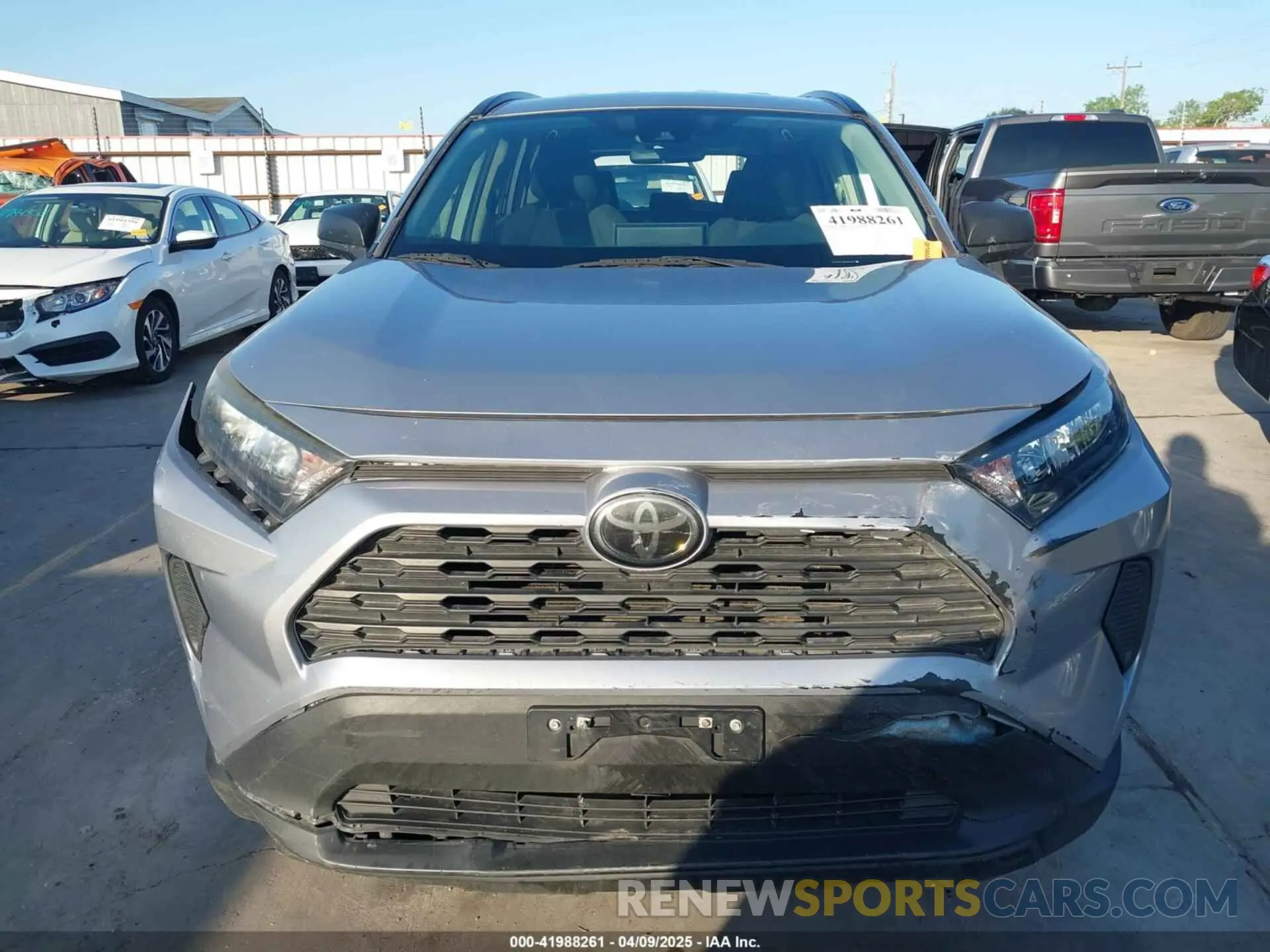 13 Photograph of a damaged car JTMH1RFV8KD506999 TOYOTA RAV4 2019