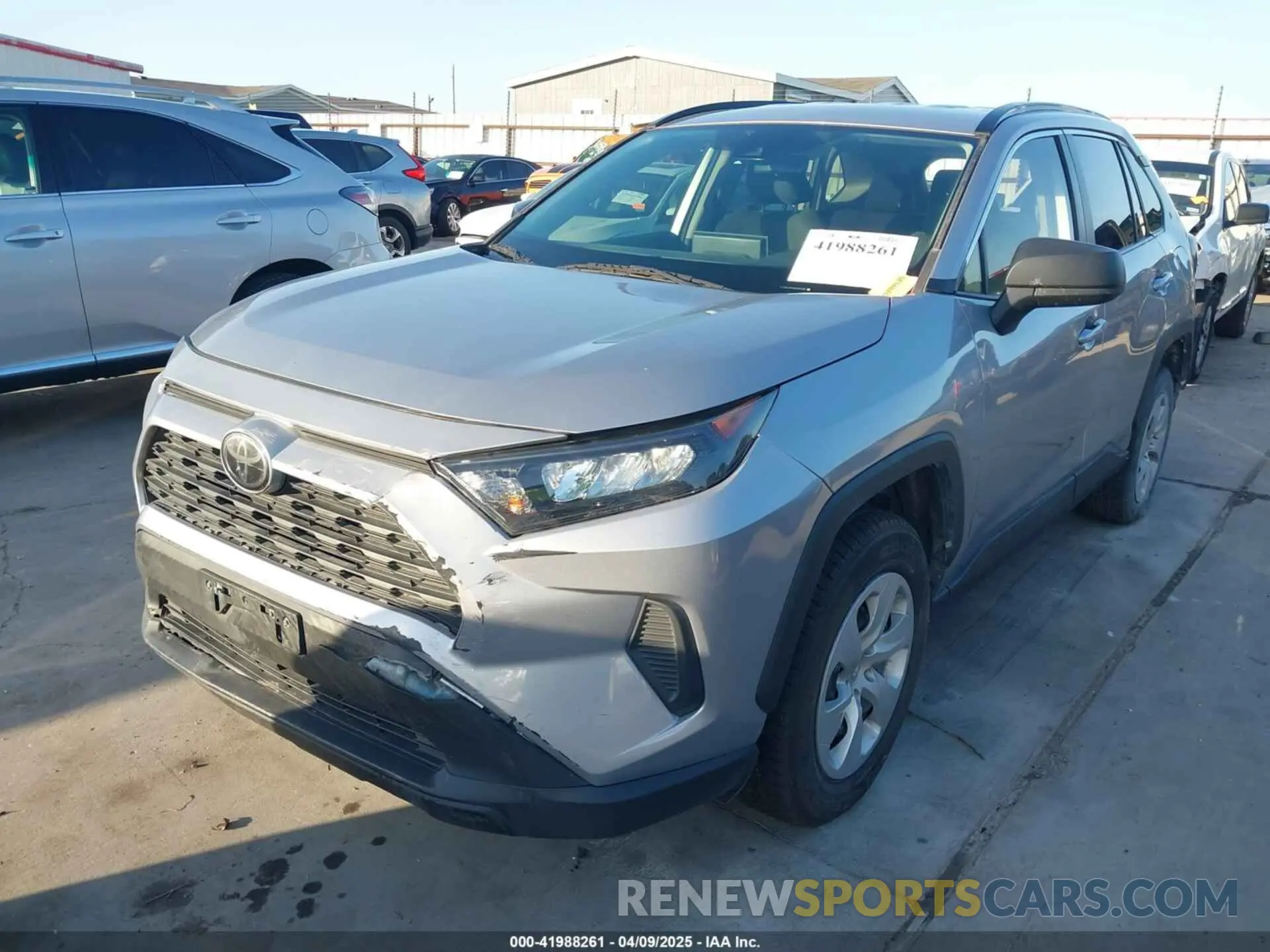 2 Photograph of a damaged car JTMH1RFV8KD506999 TOYOTA RAV4 2019