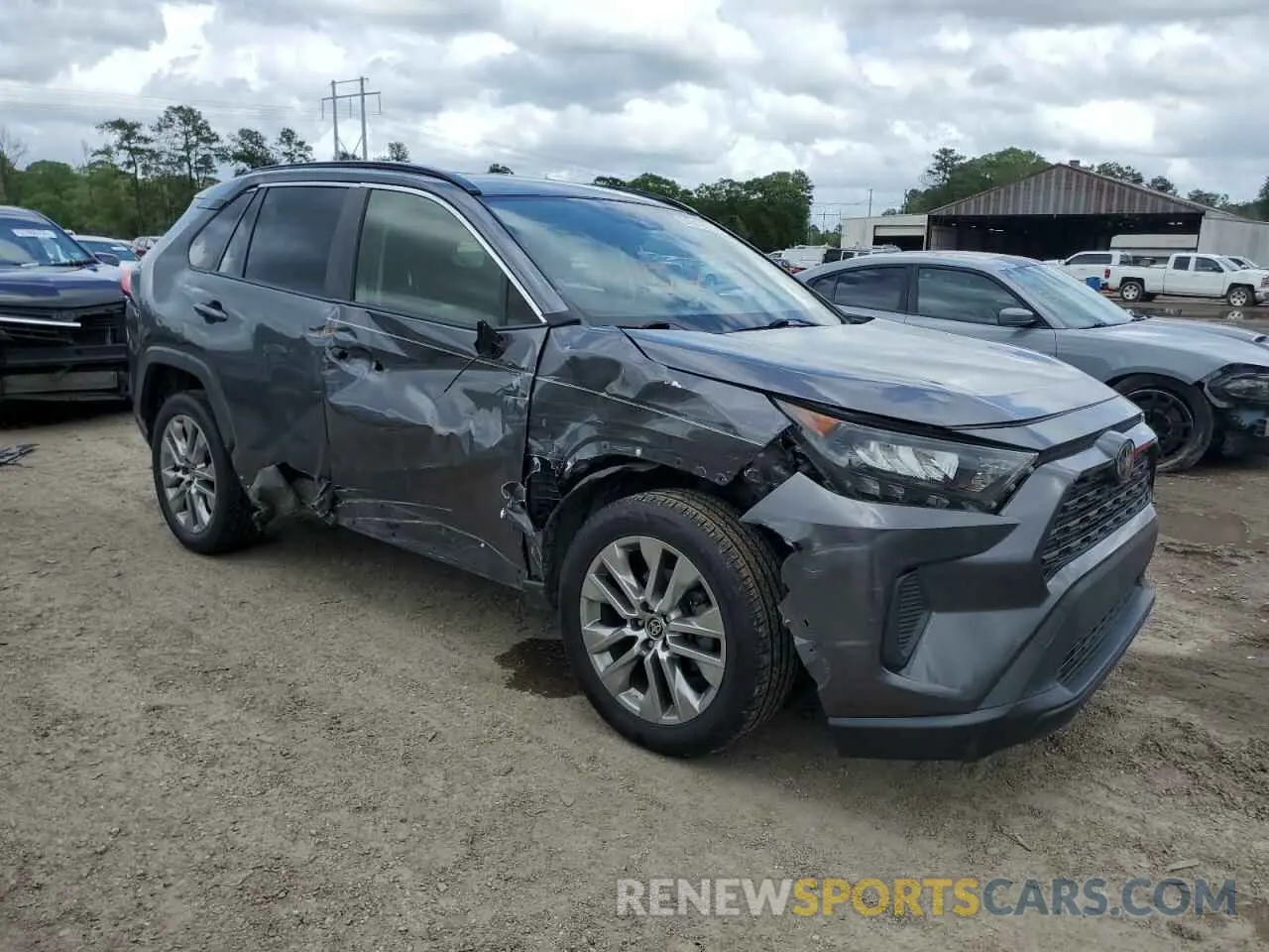 4 Photograph of a damaged car JTMH1RFV8KD507568 TOYOTA RAV4 2019