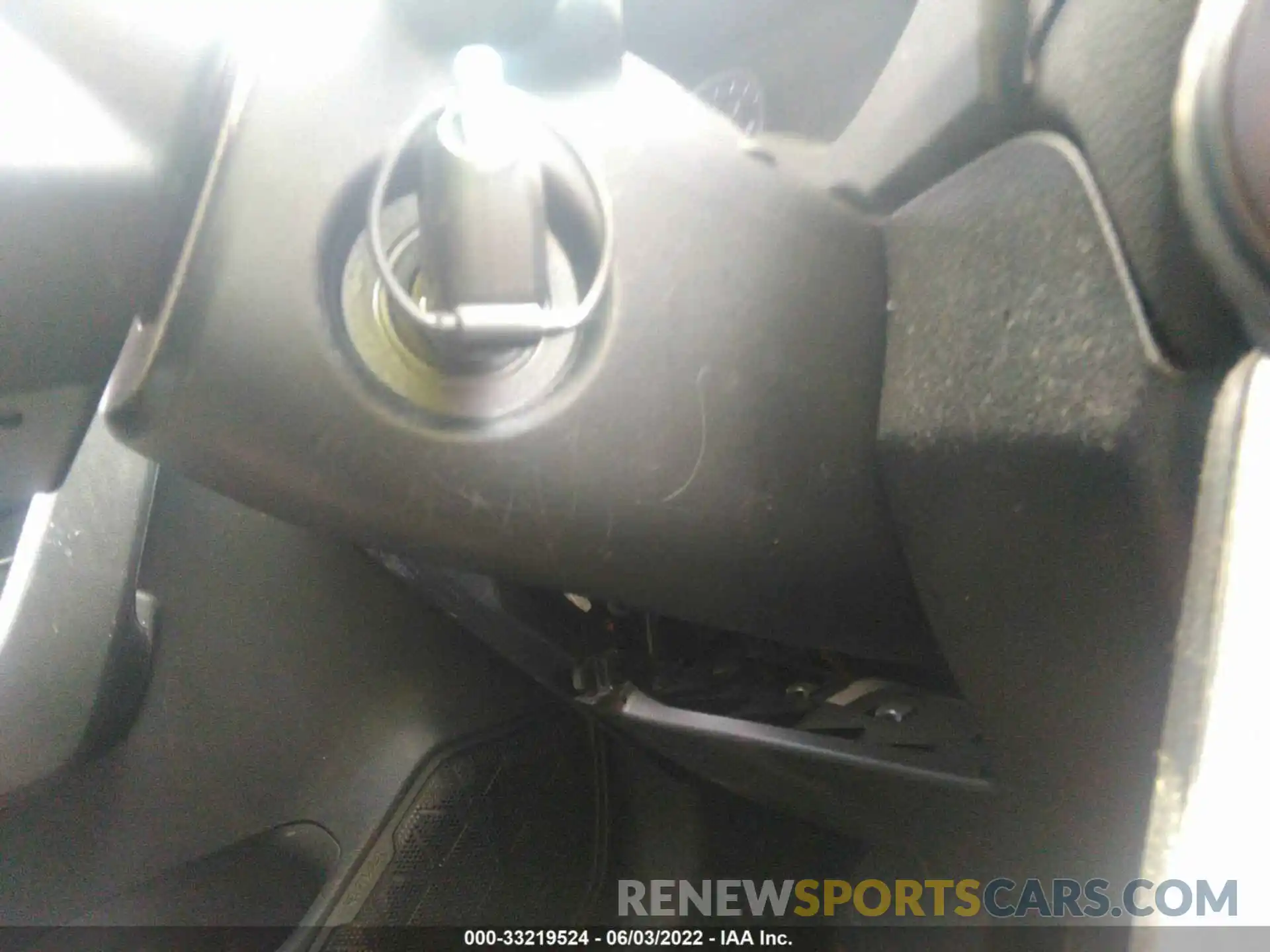 11 Photograph of a damaged car JTMH1RFV8KJ003166 TOYOTA RAV4 2019