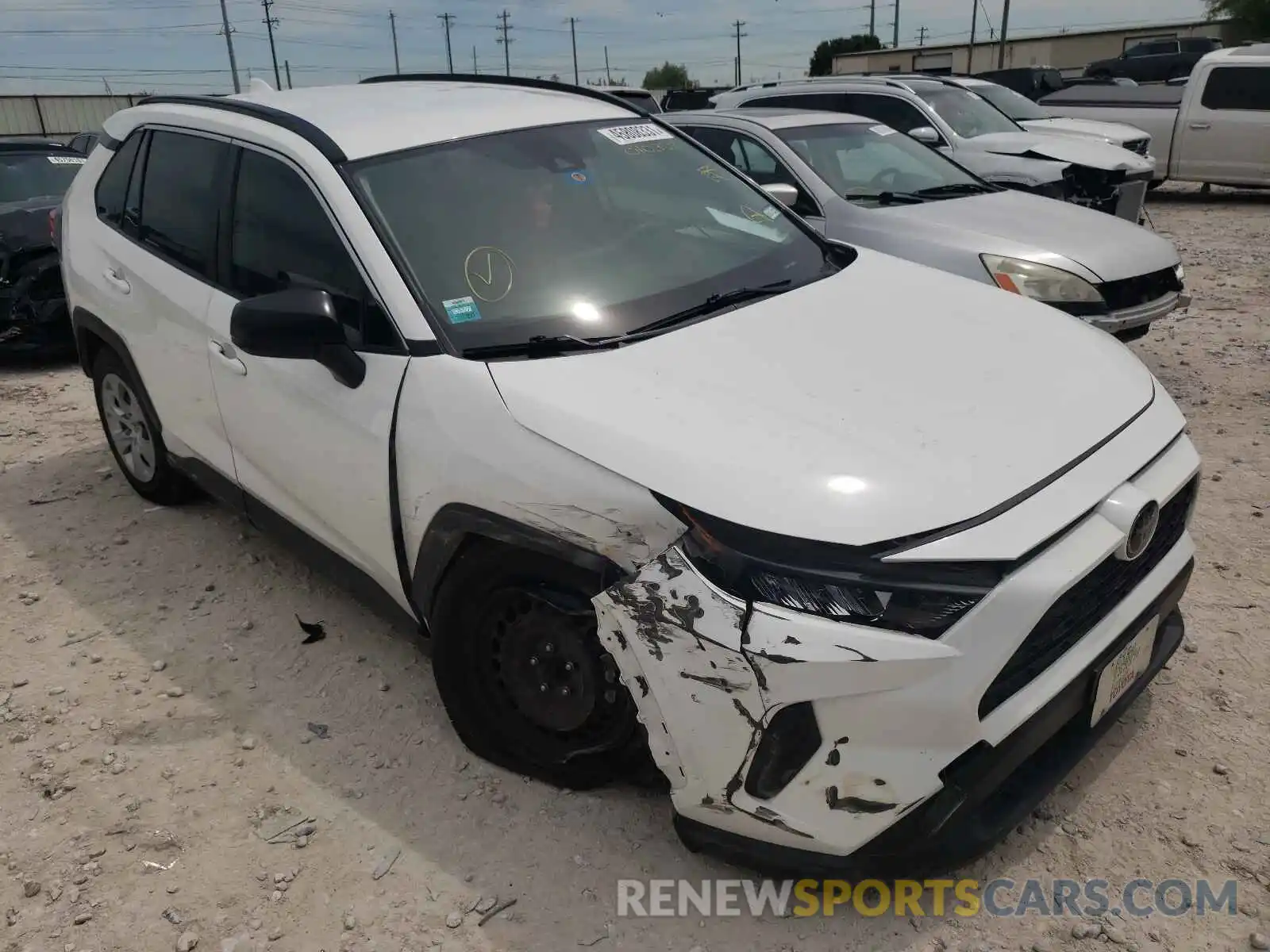 1 Photograph of a damaged car JTMH1RFV8KJ010358 TOYOTA RAV4 2019