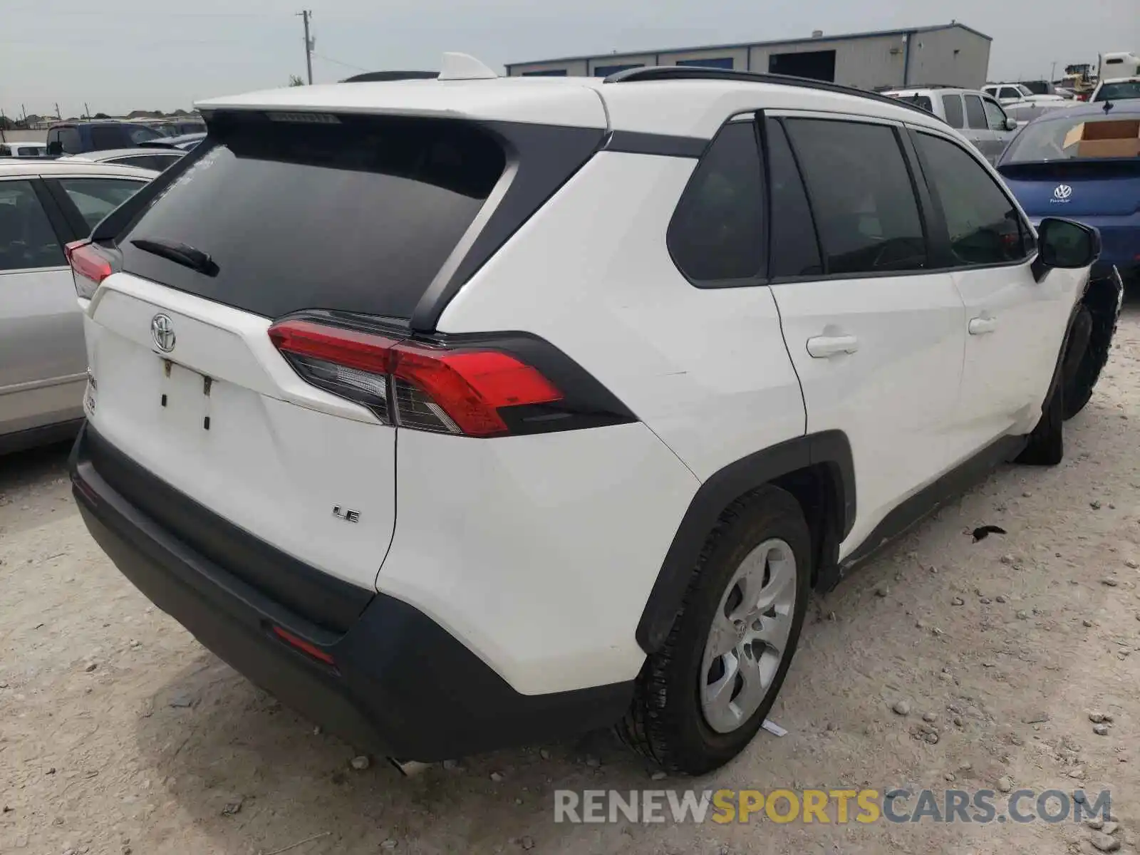 4 Photograph of a damaged car JTMH1RFV8KJ010358 TOYOTA RAV4 2019