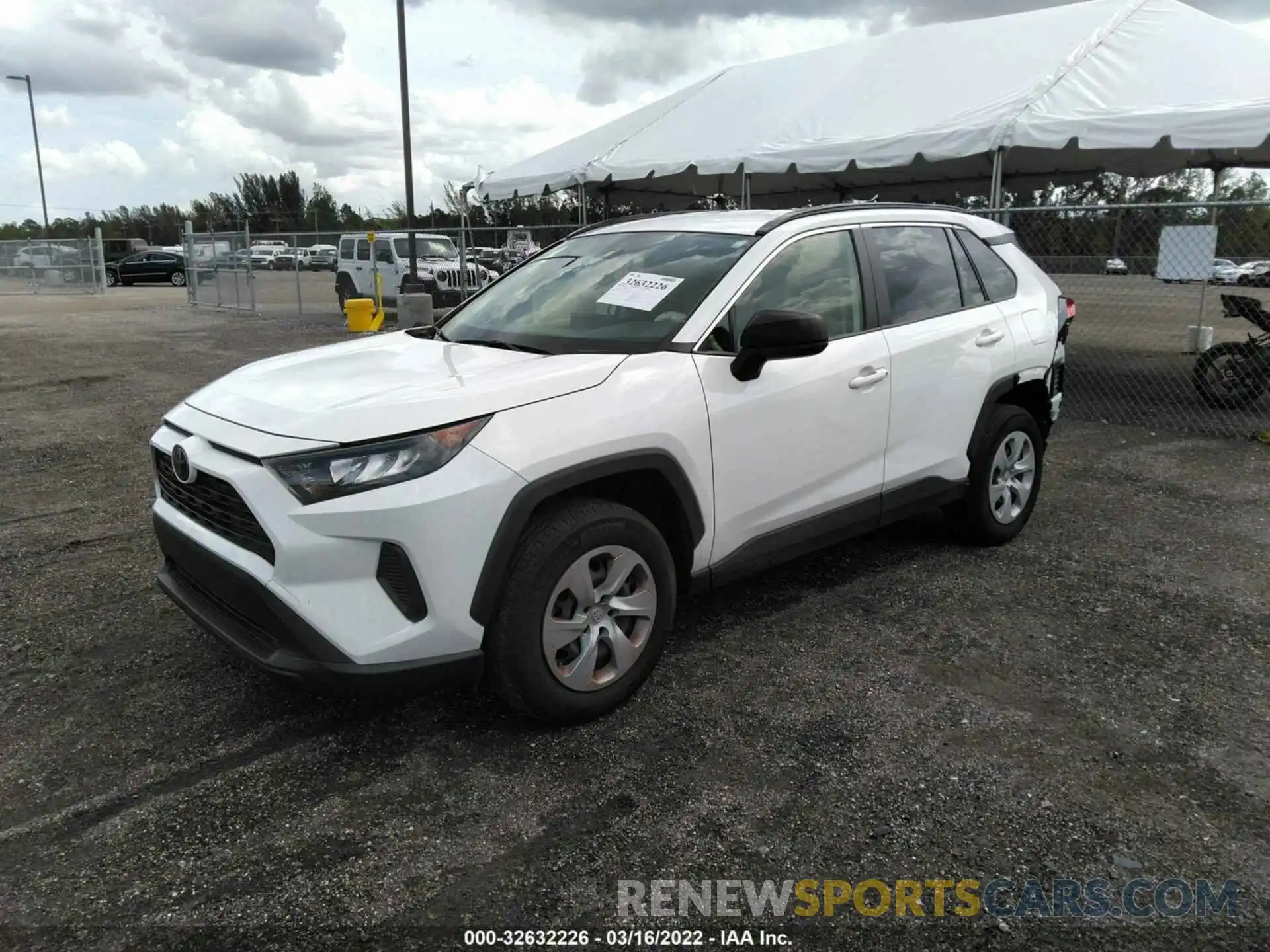 2 Photograph of a damaged car JTMH1RFV8KJ011252 TOYOTA RAV4 2019