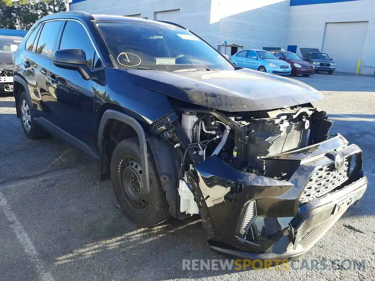 1 Photograph of a damaged car JTMH1RFV9KD039365 TOYOTA RAV4 2019