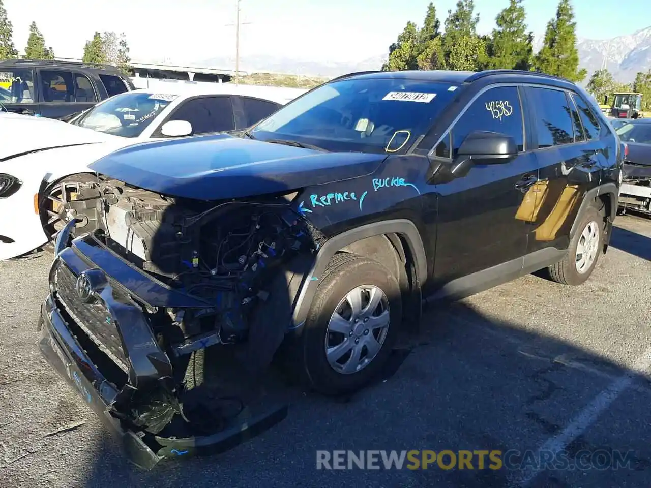 2 Photograph of a damaged car JTMH1RFV9KD039365 TOYOTA RAV4 2019