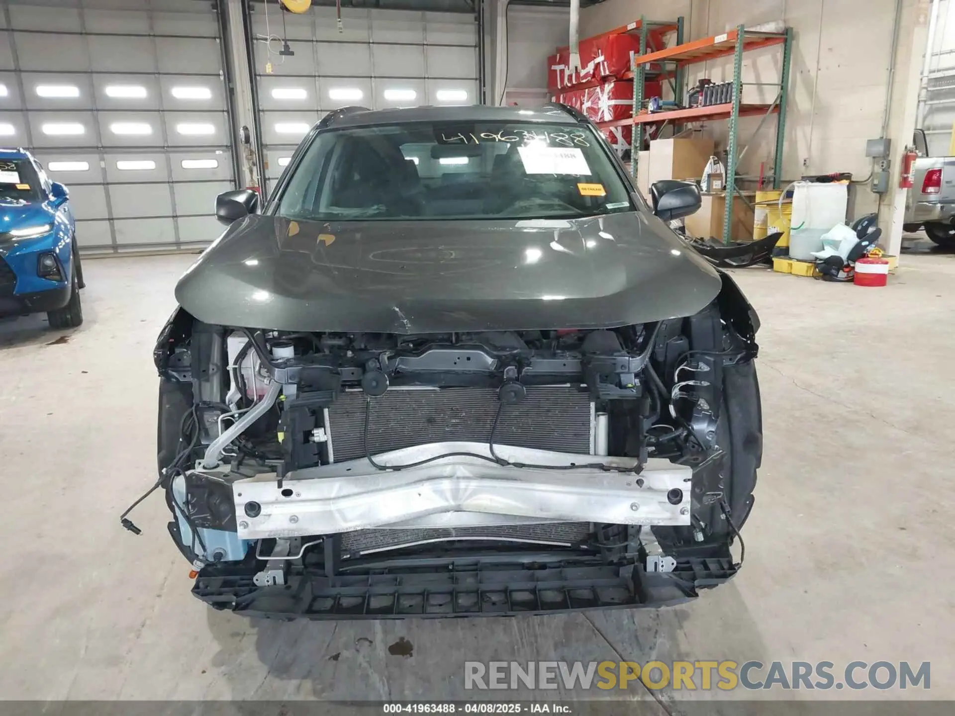 13 Photograph of a damaged car JTMH1RFVXKD036880 TOYOTA RAV4 2019