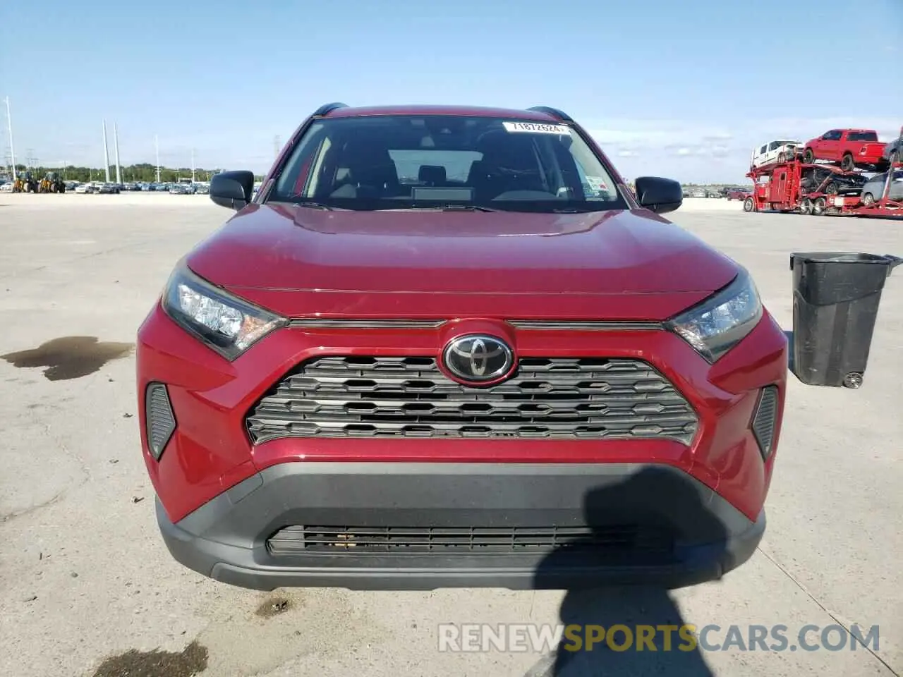 5 Photograph of a damaged car JTMH1RFVXKD511055 TOYOTA RAV4 2019