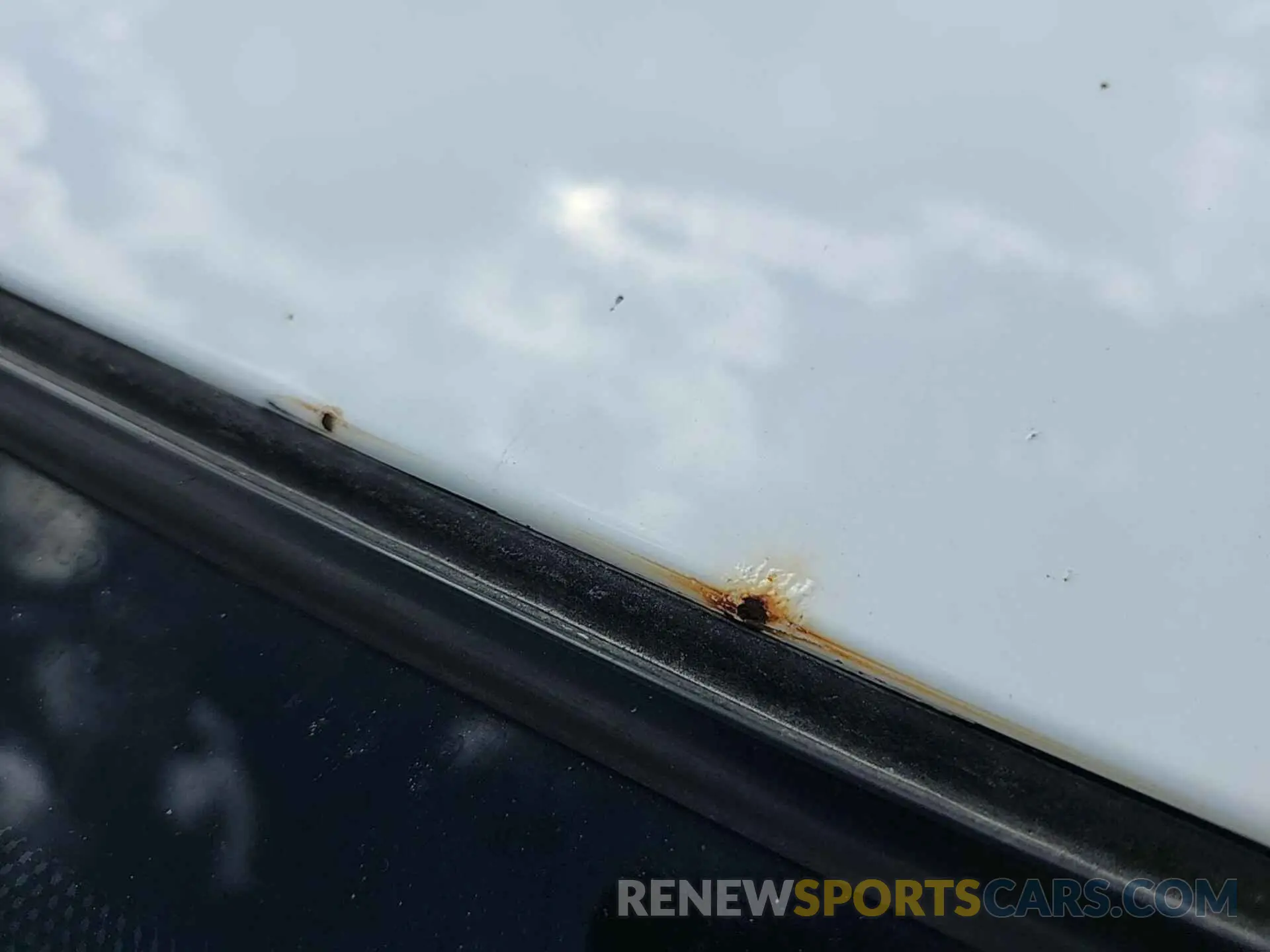 7 Photograph of a damaged car JTMH1RFVXKJ005467 TOYOTA RAV4 2019