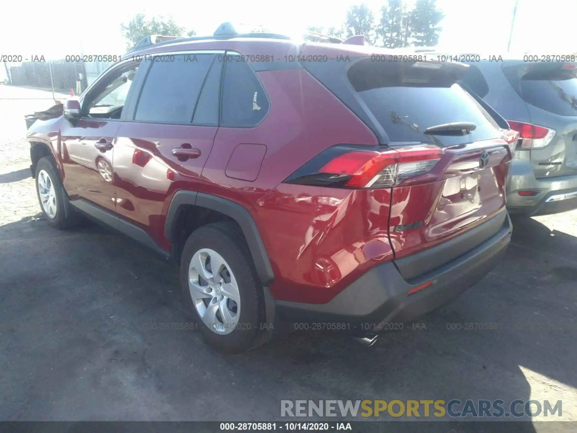 3 Photograph of a damaged car JTMK1RFV0KD006924 TOYOTA RAV4 2019