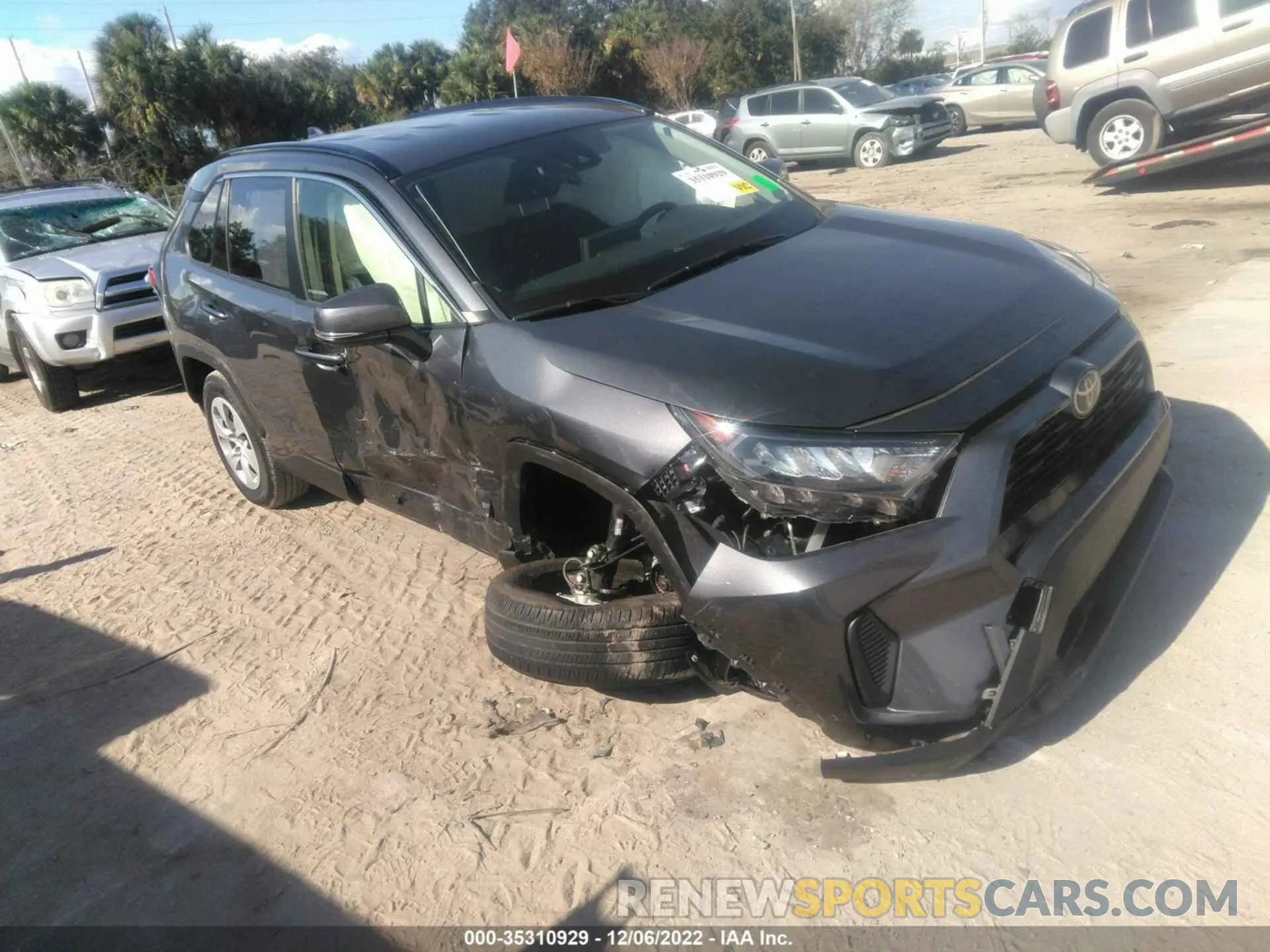 1 Photograph of a damaged car JTMK1RFV0KD038580 TOYOTA RAV4 2019
