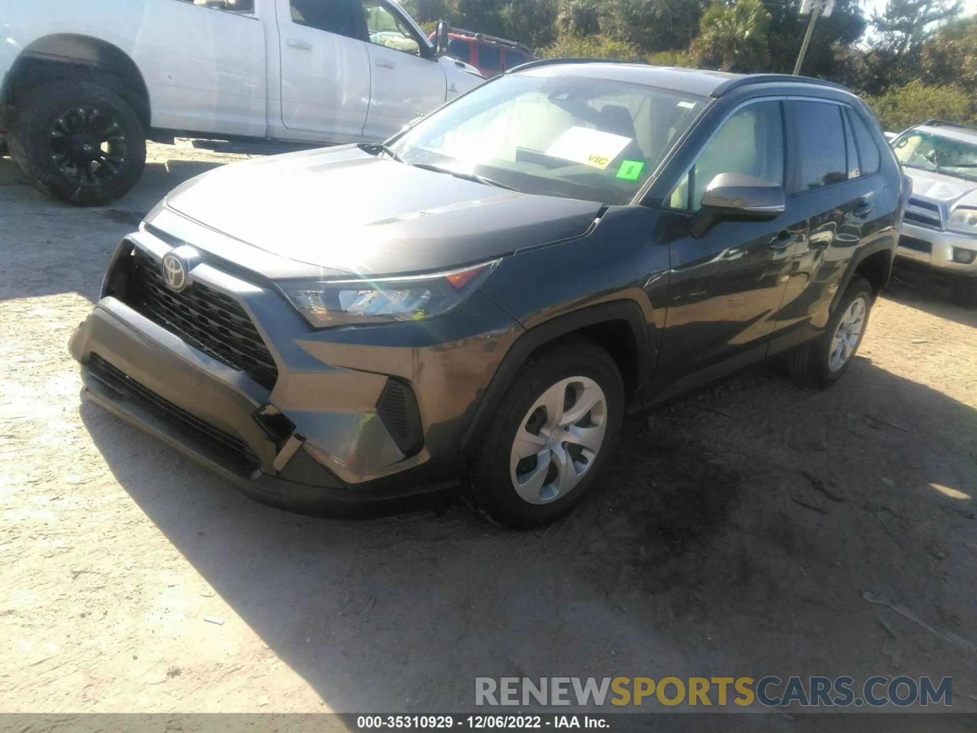 2 Photograph of a damaged car JTMK1RFV0KD038580 TOYOTA RAV4 2019