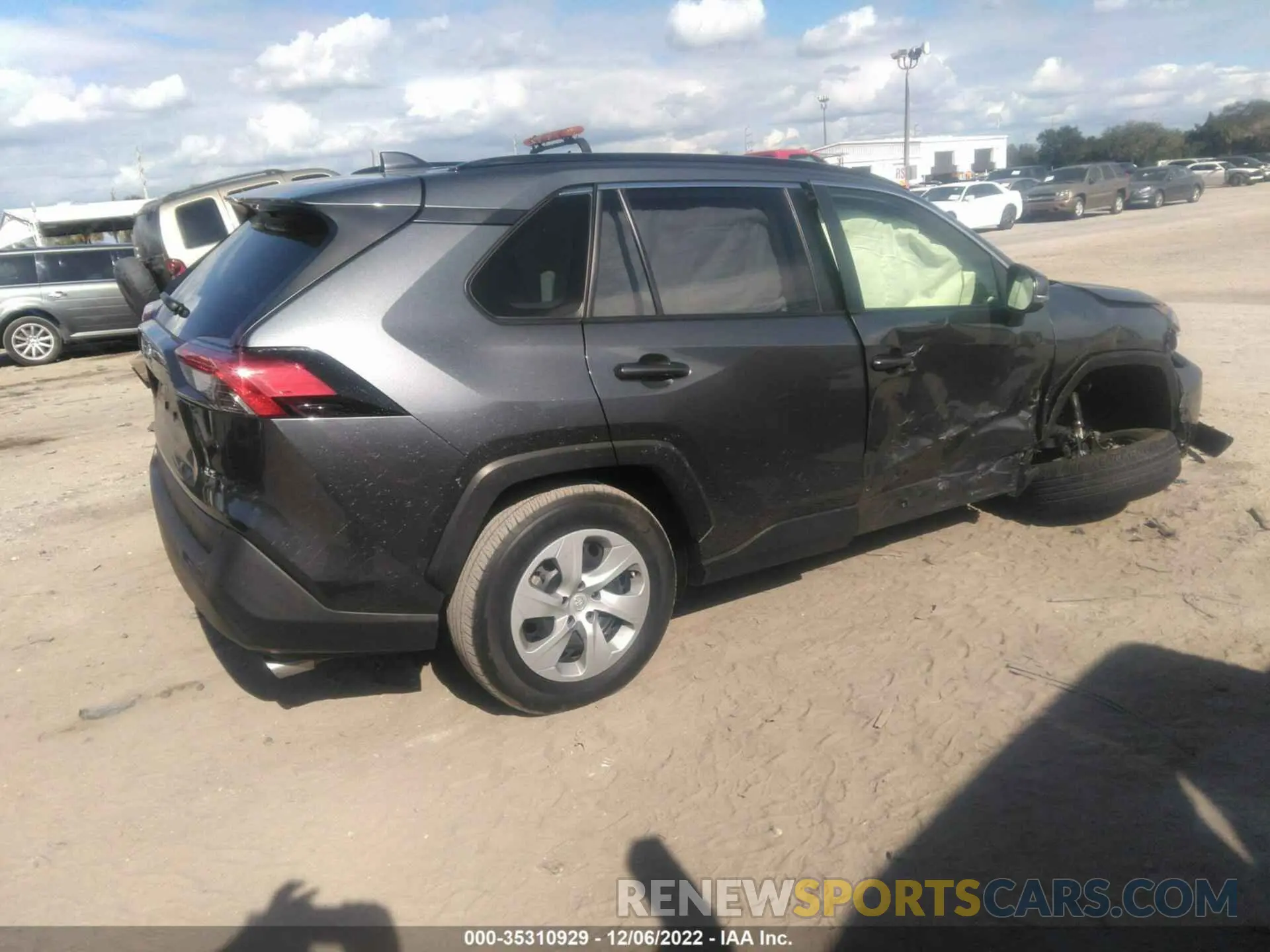 4 Photograph of a damaged car JTMK1RFV0KD038580 TOYOTA RAV4 2019
