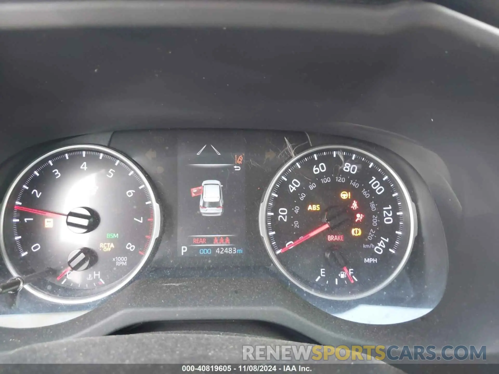 15 Photograph of a damaged car JTMK1RFV0KJ012787 TOYOTA RAV4 2019