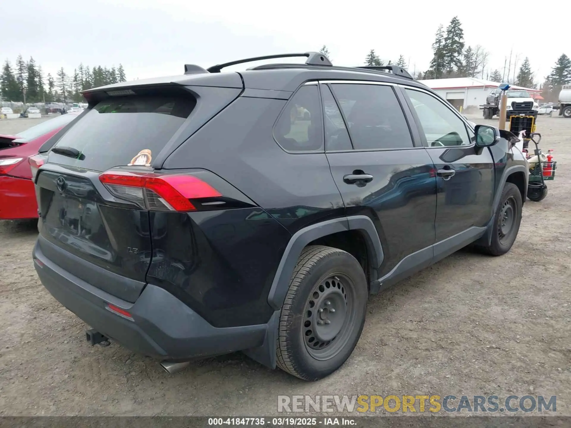 4 Photograph of a damaged car JTMK1RFV1KD002199 TOYOTA RAV4 2019