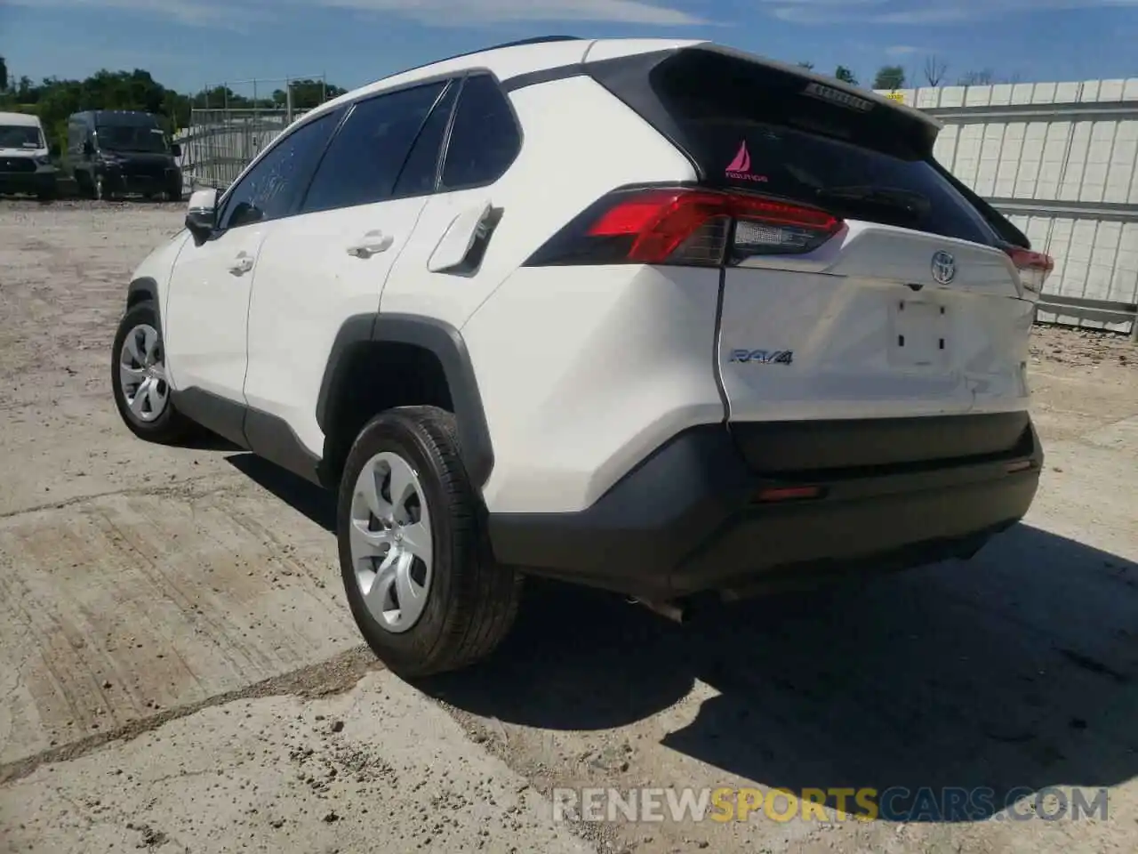 3 Photograph of a damaged car JTMK1RFV1KD012635 TOYOTA RAV4 2019