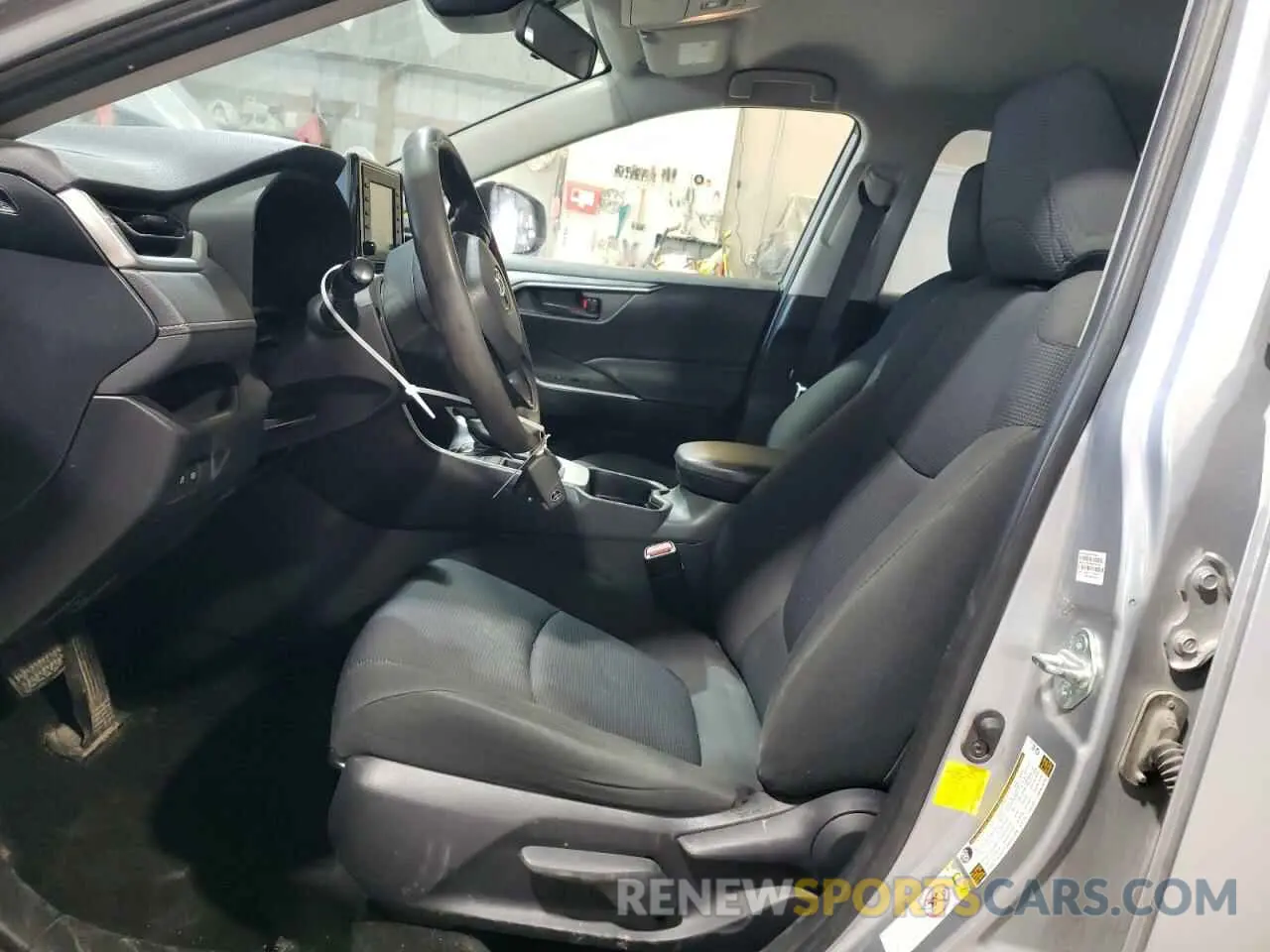 7 Photograph of a damaged car JTMK1RFV2KD018444 TOYOTA RAV4 2019
