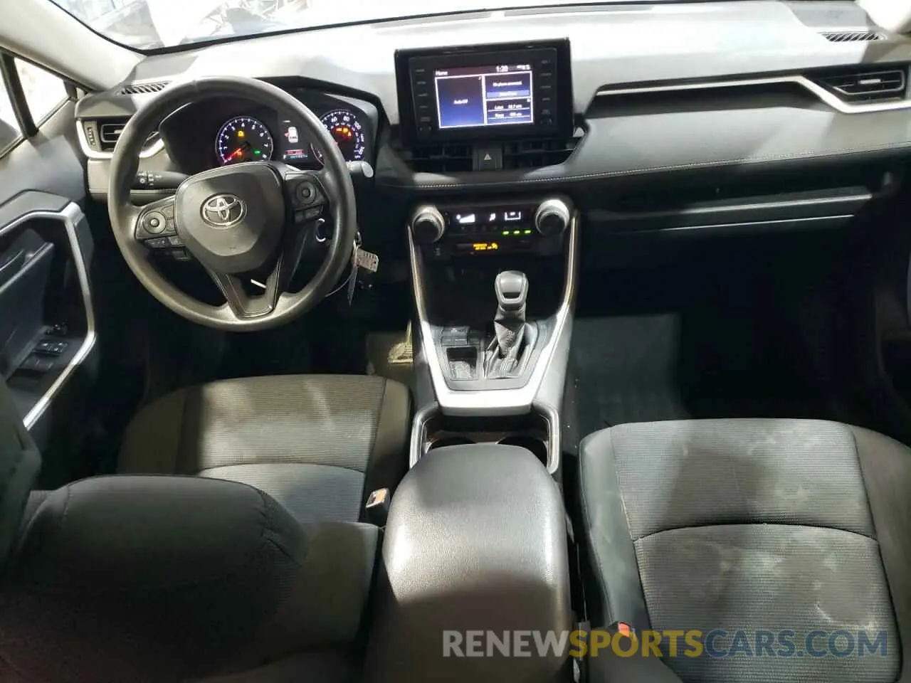 8 Photograph of a damaged car JTMK1RFV2KD018444 TOYOTA RAV4 2019