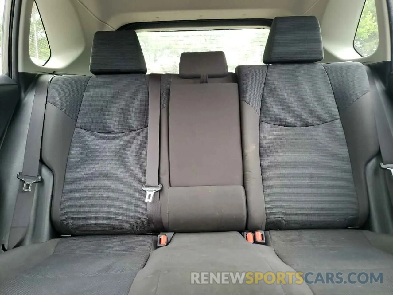 10 Photograph of a damaged car JTMK1RFV2KD037169 TOYOTA RAV4 2019