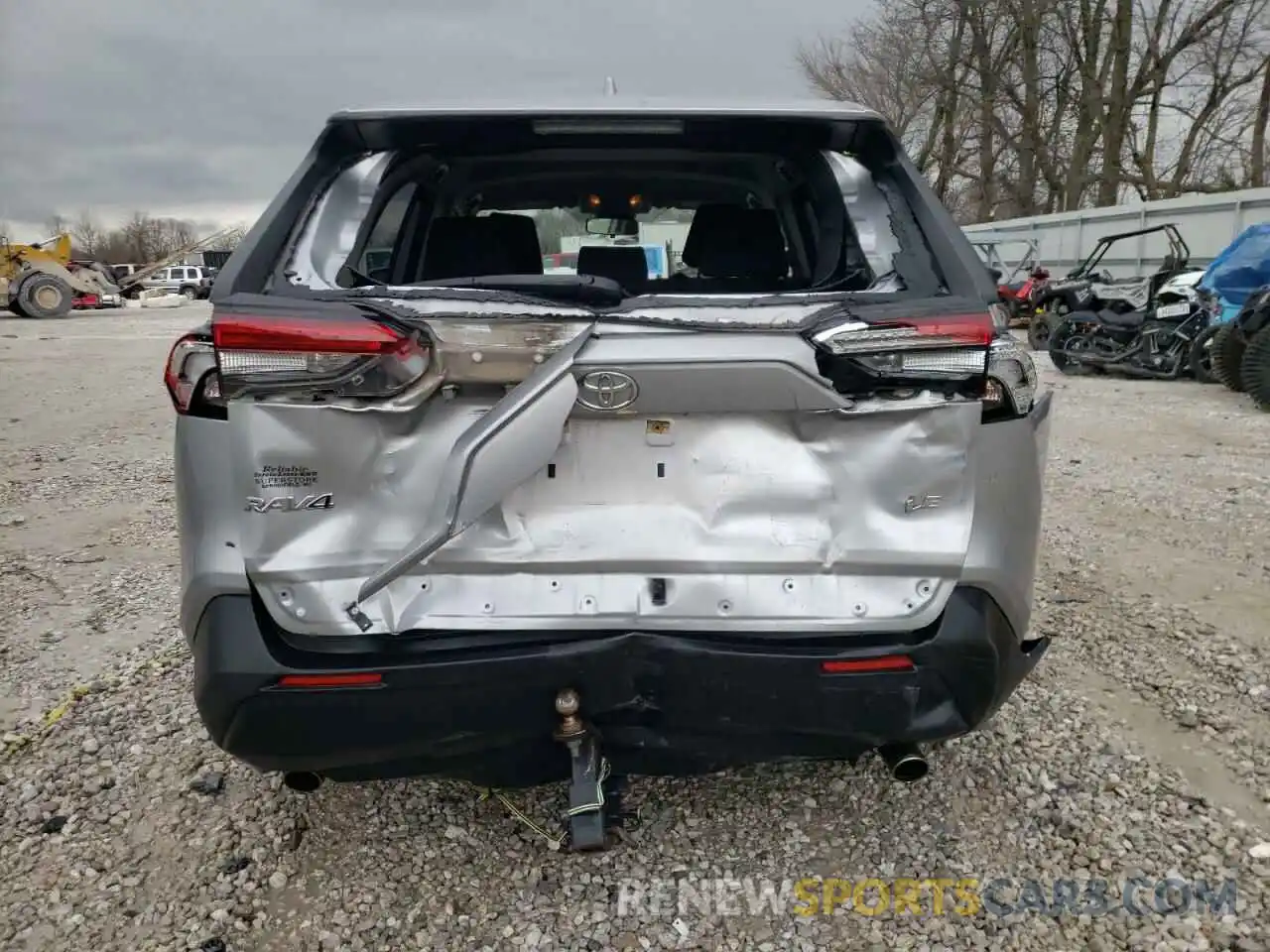 9 Photograph of a damaged car JTMK1RFV2KJ003198 TOYOTA RAV4 2019