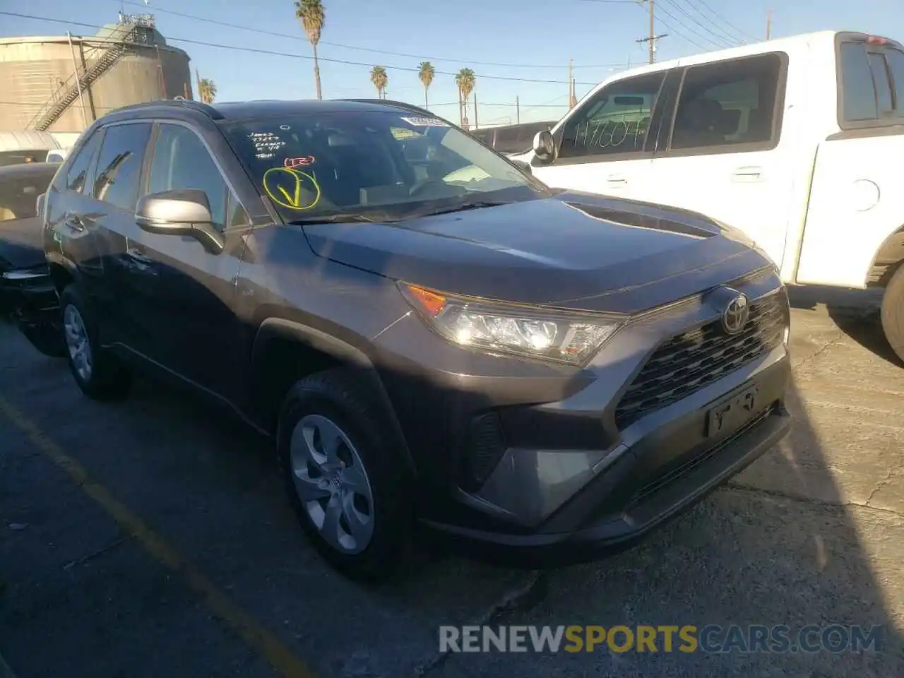 1 Photograph of a damaged car JTMK1RFV2KJ009423 TOYOTA RAV4 2019