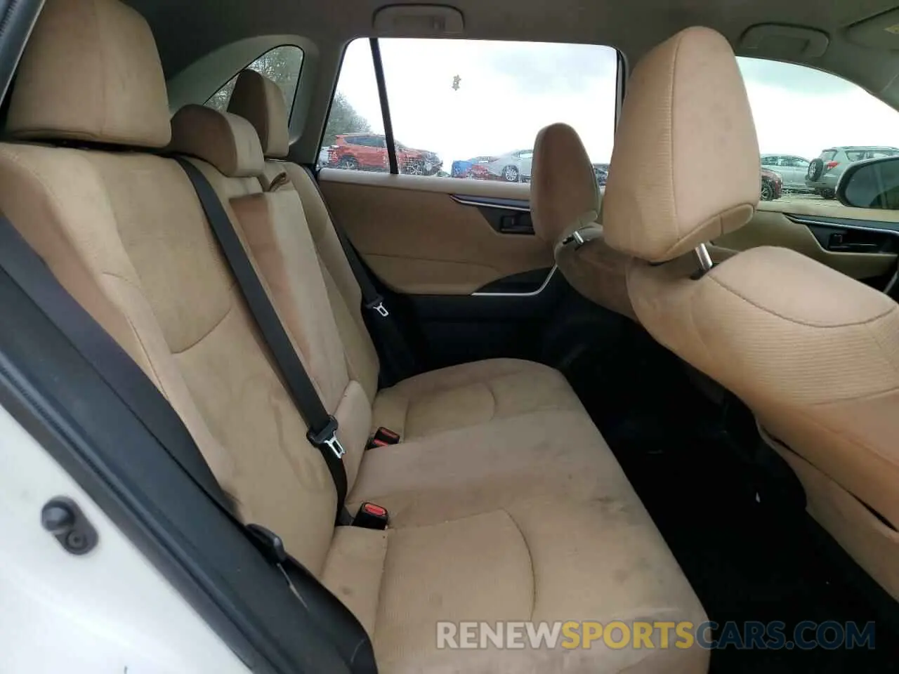 12 Photograph of a damaged car JTMK1RFV6KD018639 TOYOTA RAV4 2019
