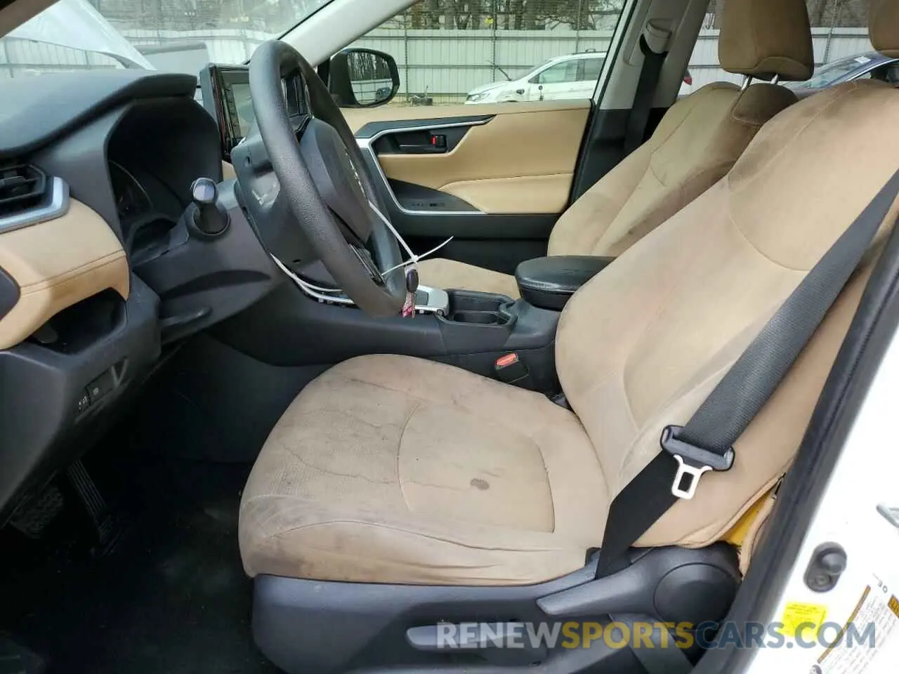 7 Photograph of a damaged car JTMK1RFV6KD018639 TOYOTA RAV4 2019